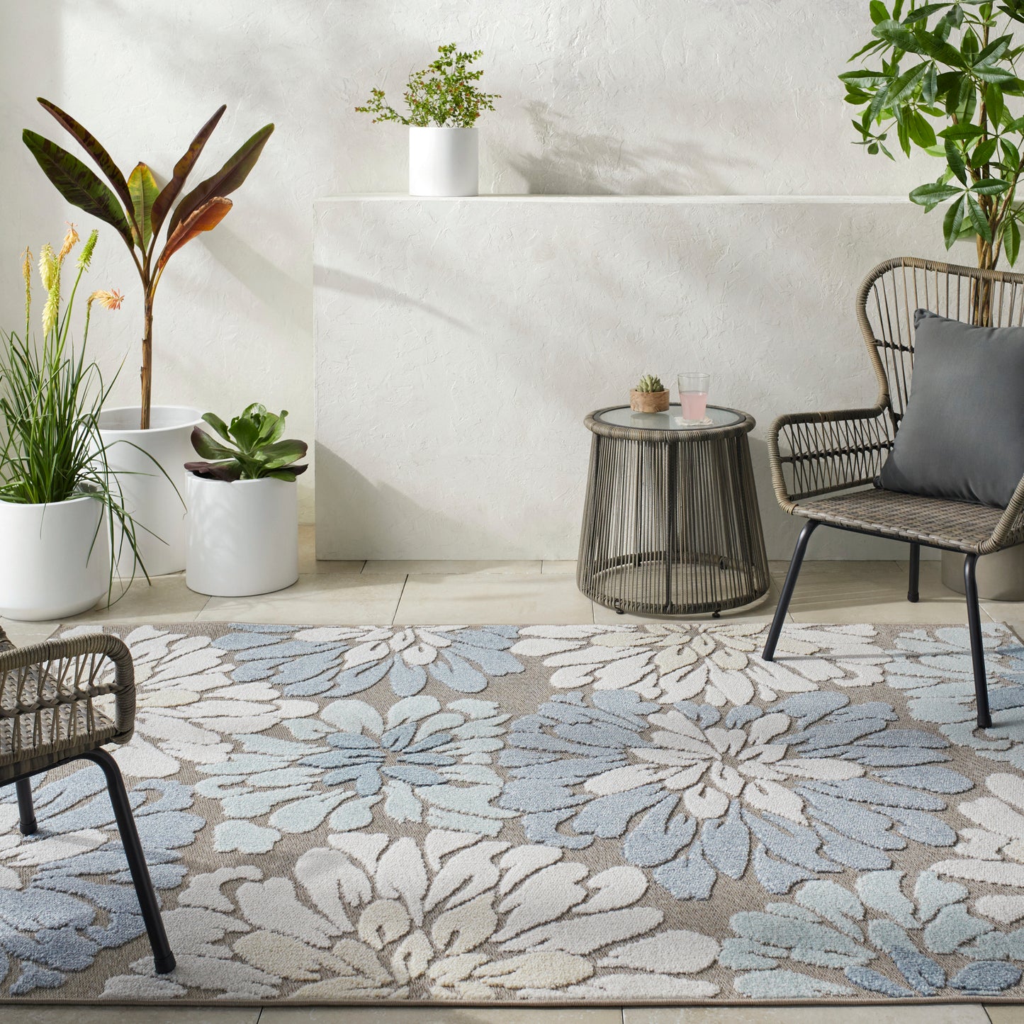 Lakeside Machine Woven Rug Livabliss Lakeside