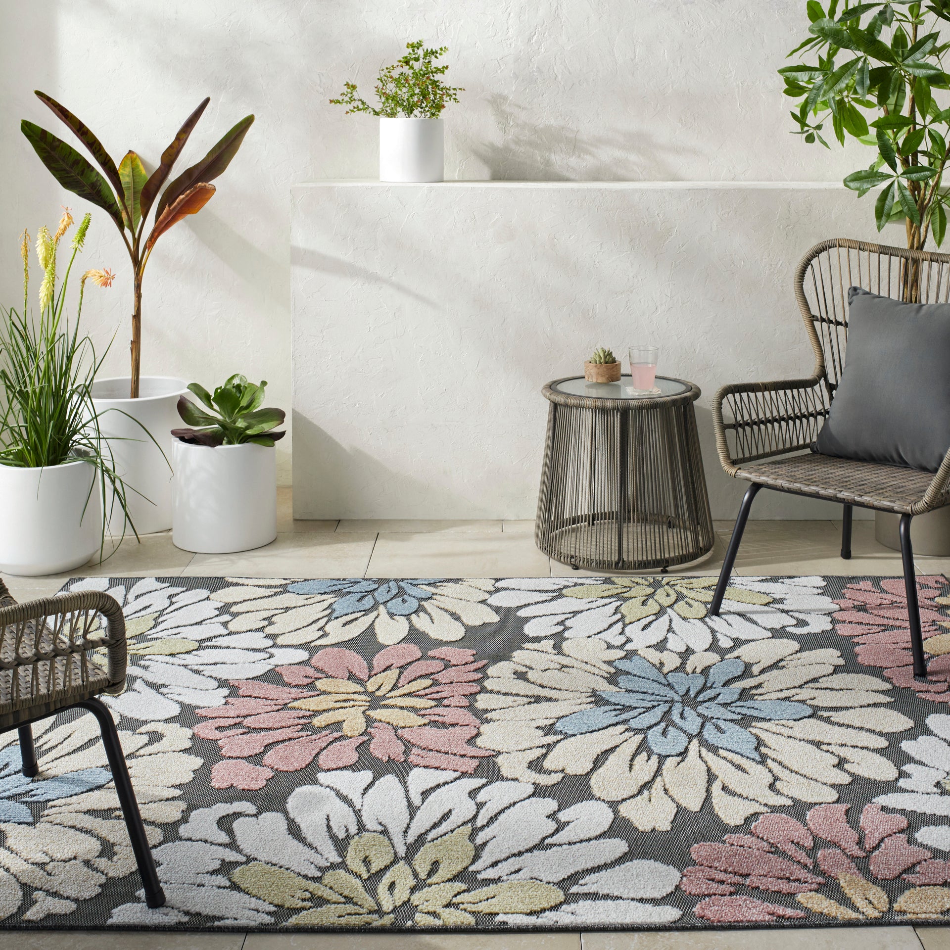 Lakeside Machine Woven Rug Livabliss Lakeside