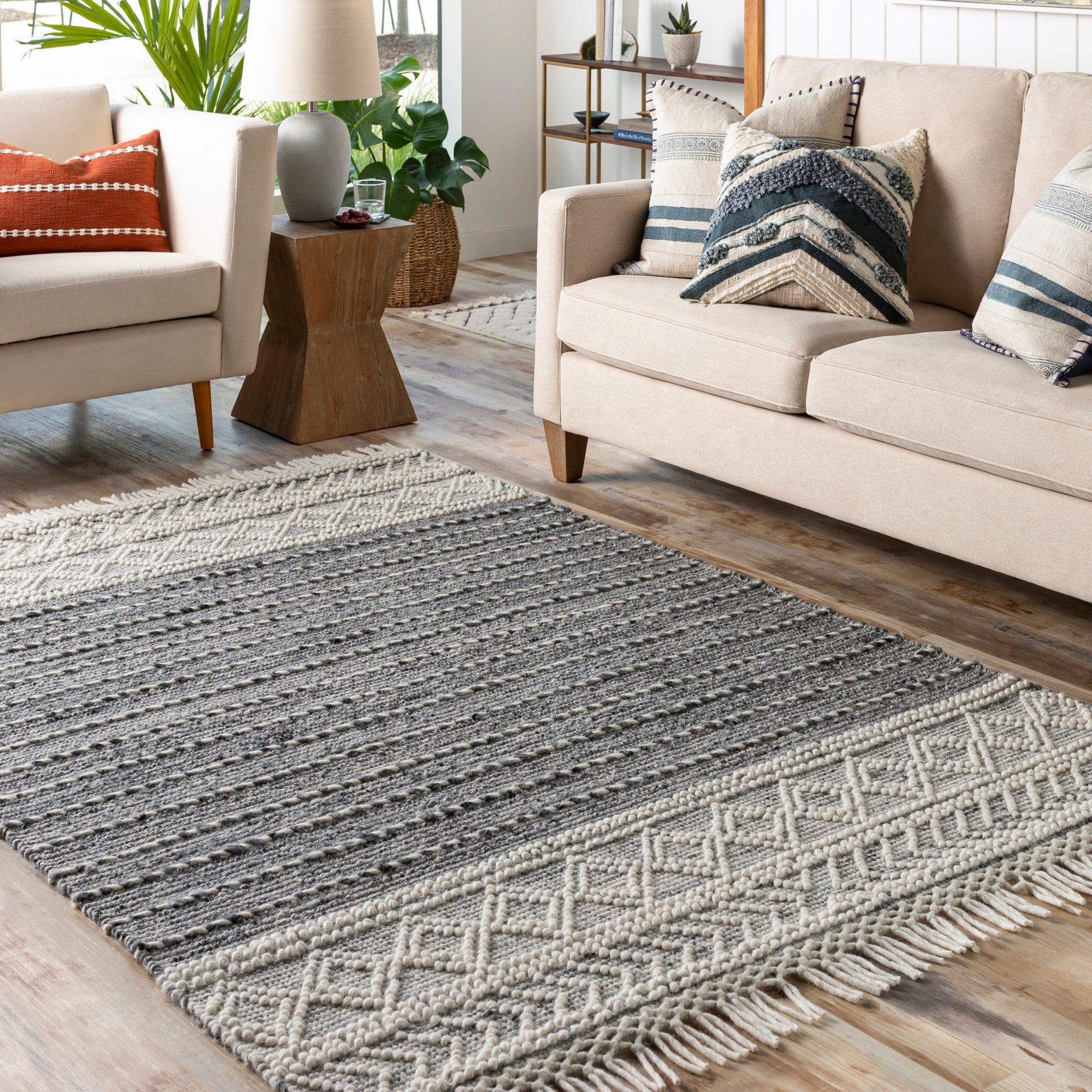 Lucia Handmade Rug Livabliss Lucia