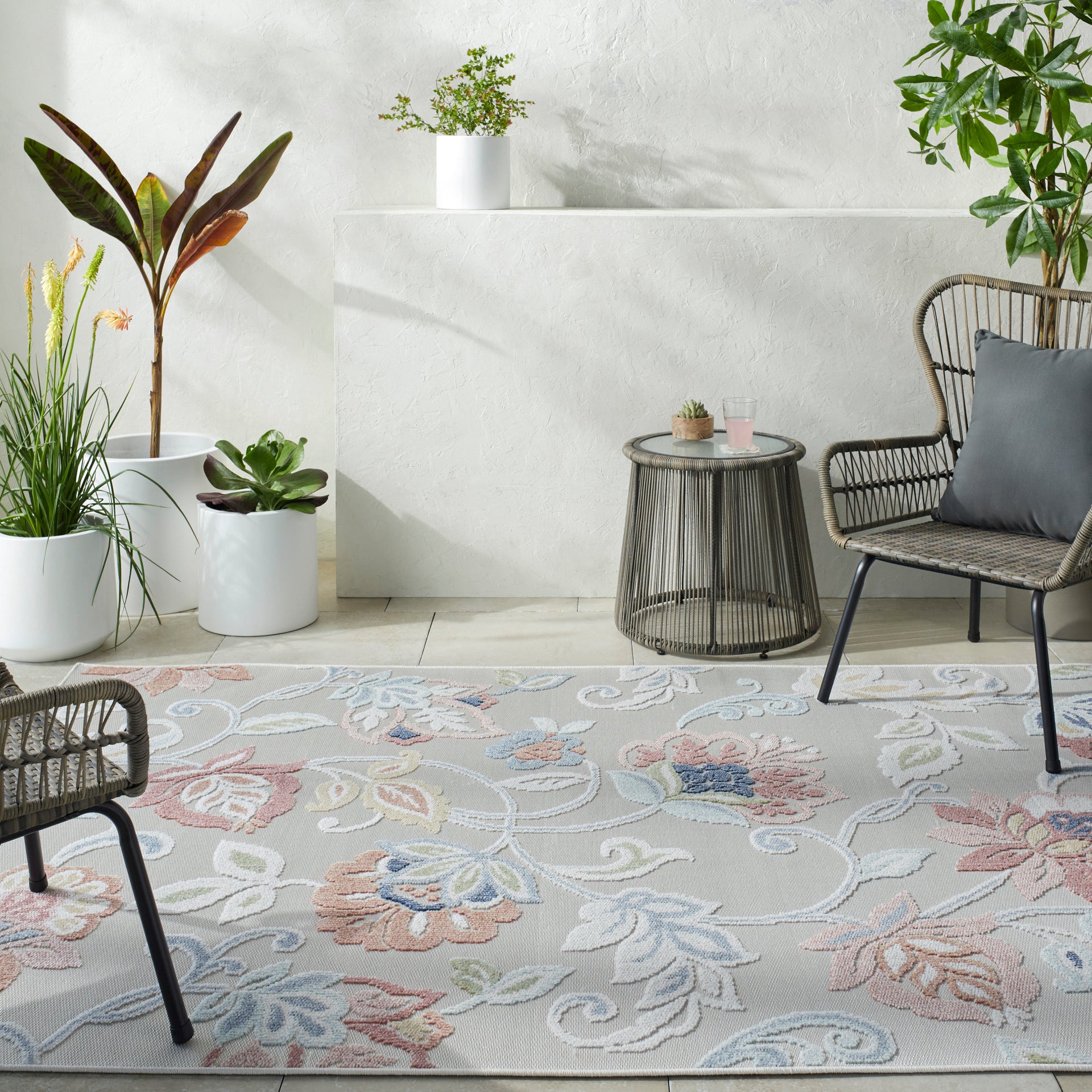 Lakeside Machine Woven Rug Livabliss Lakeside