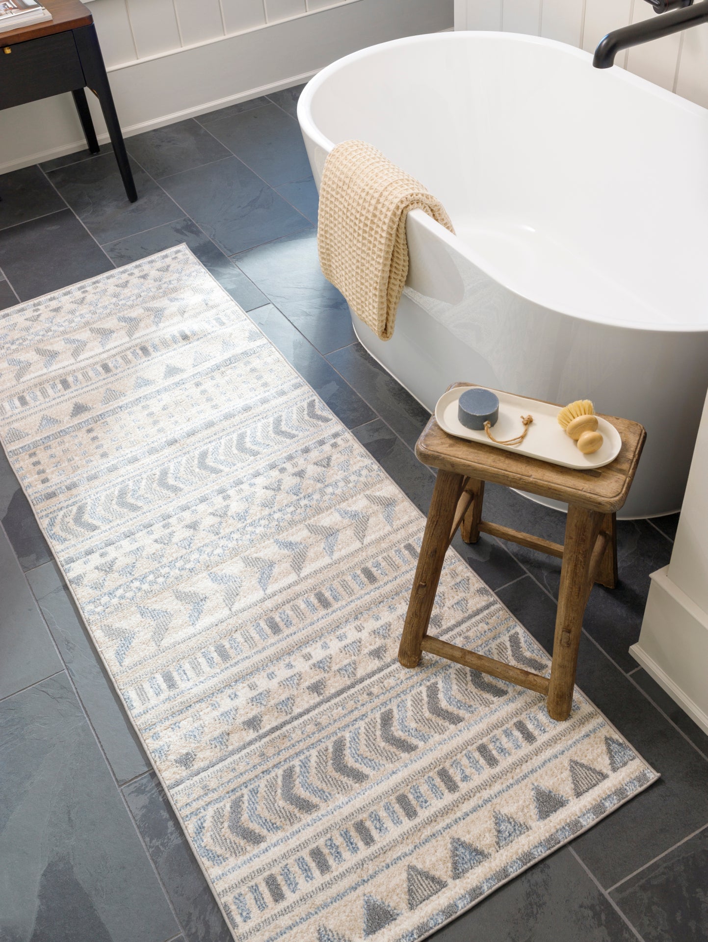 Santana Machine Woven Rug Livabliss Santana