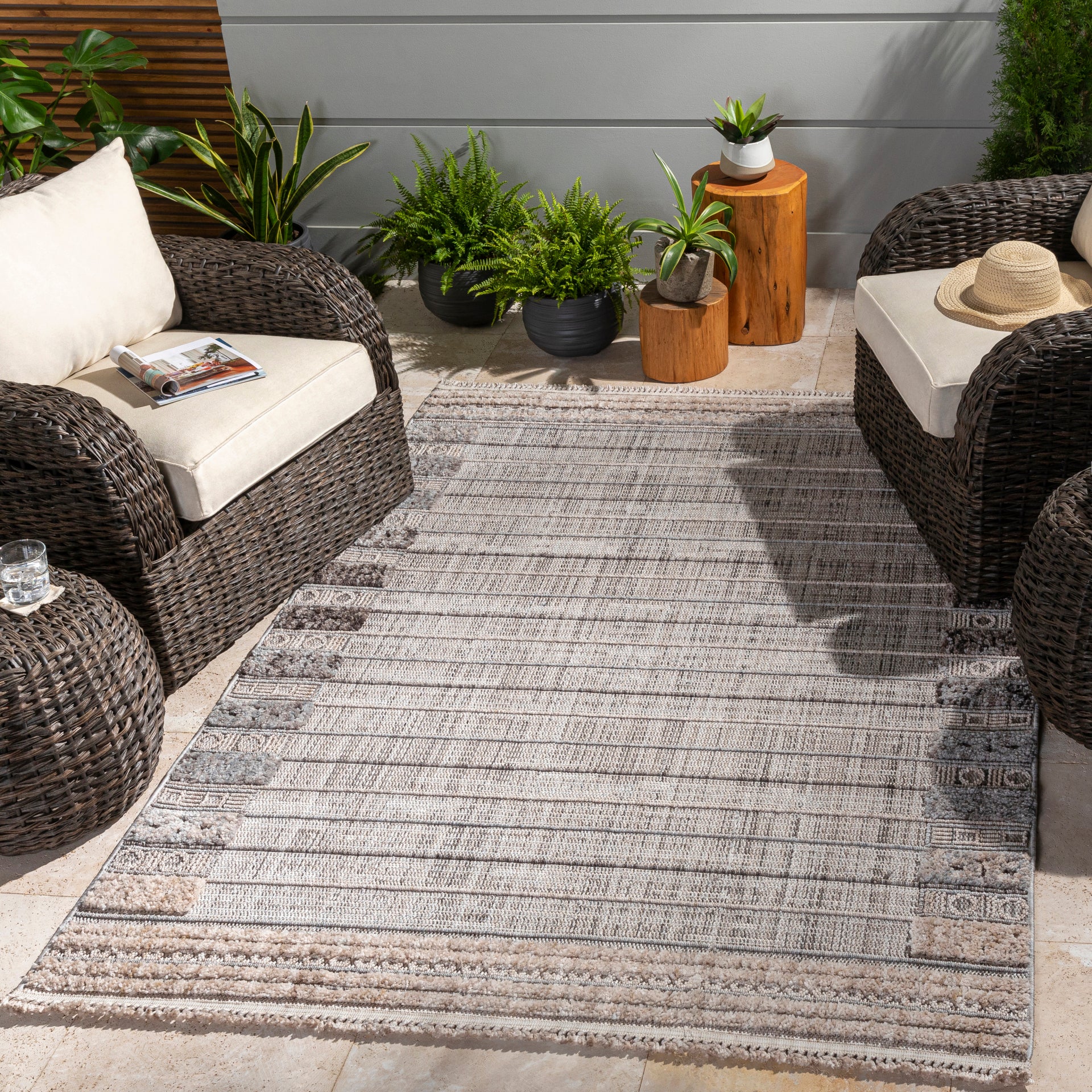 Zaragoza Machine Woven Rug Livabliss Zaragoza