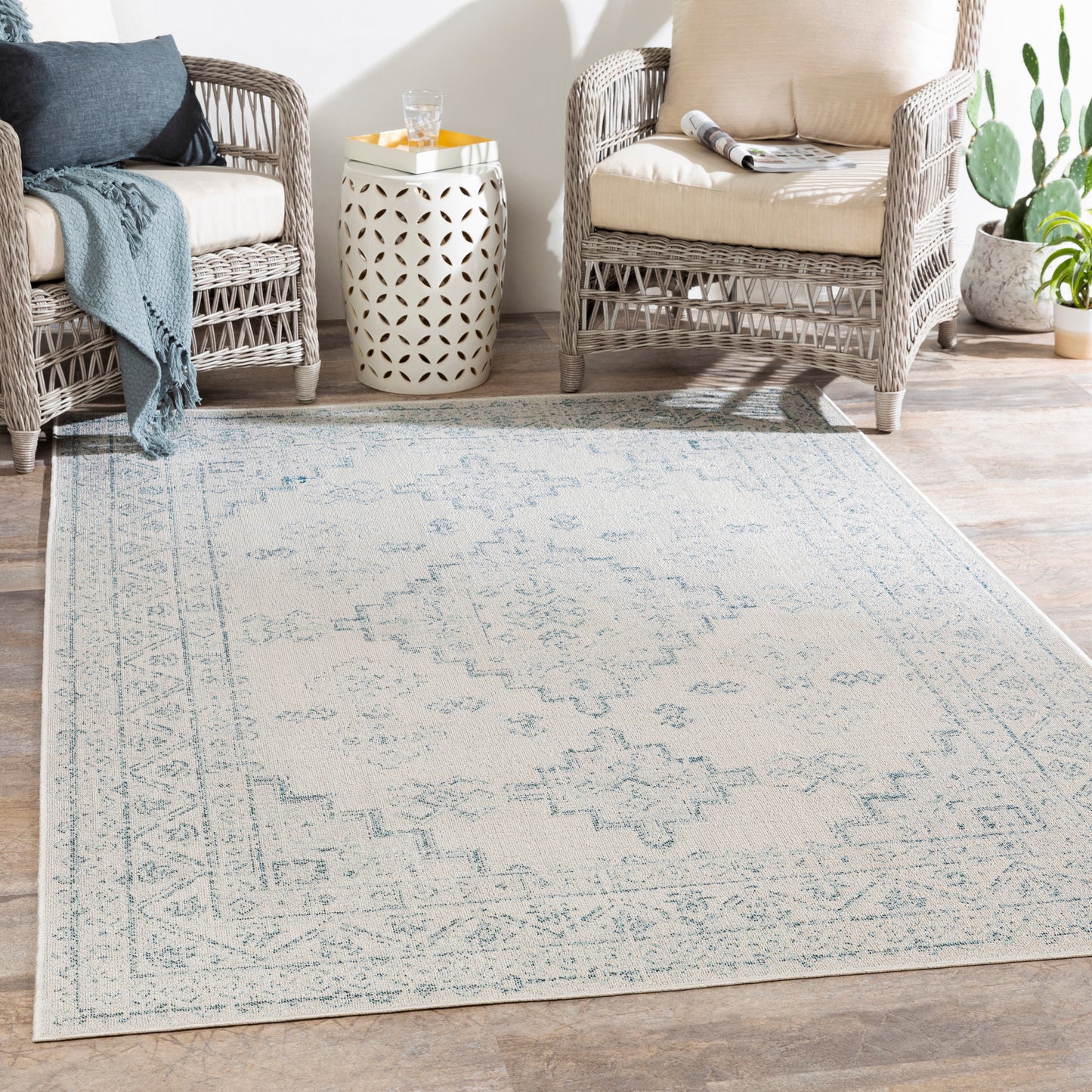 Veranda Machine Woven Rug Livabliss Veranda