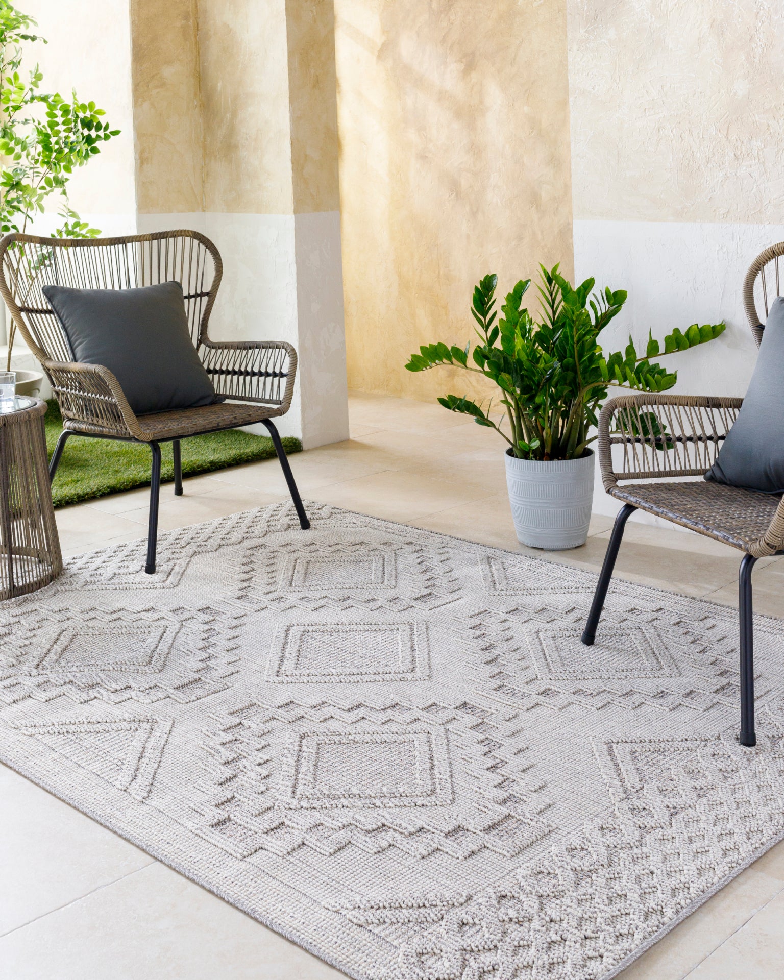 Rockport Machine Woven Rug Livabliss Rockport