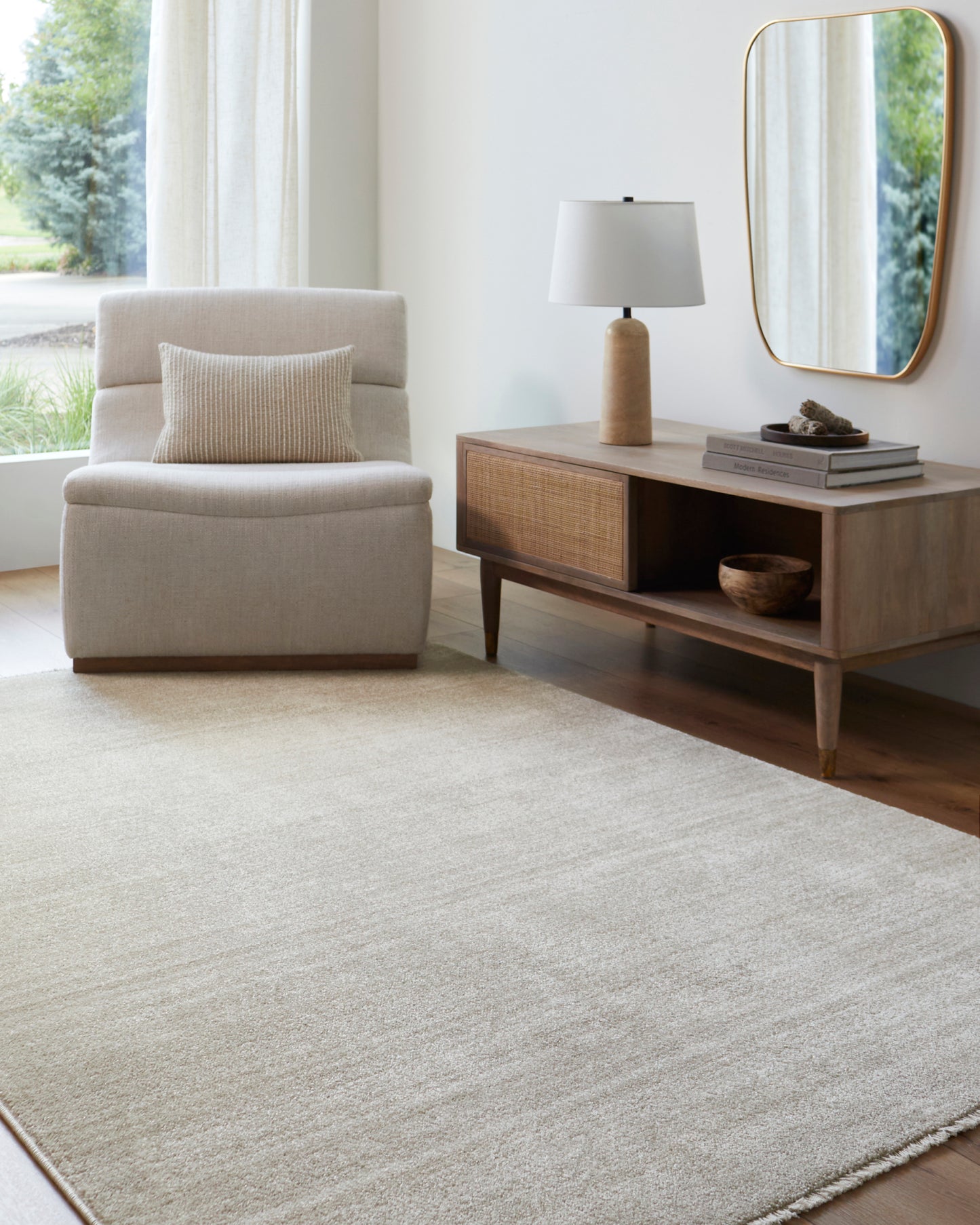 Rojin Machine Woven Rug Livabliss Rojin