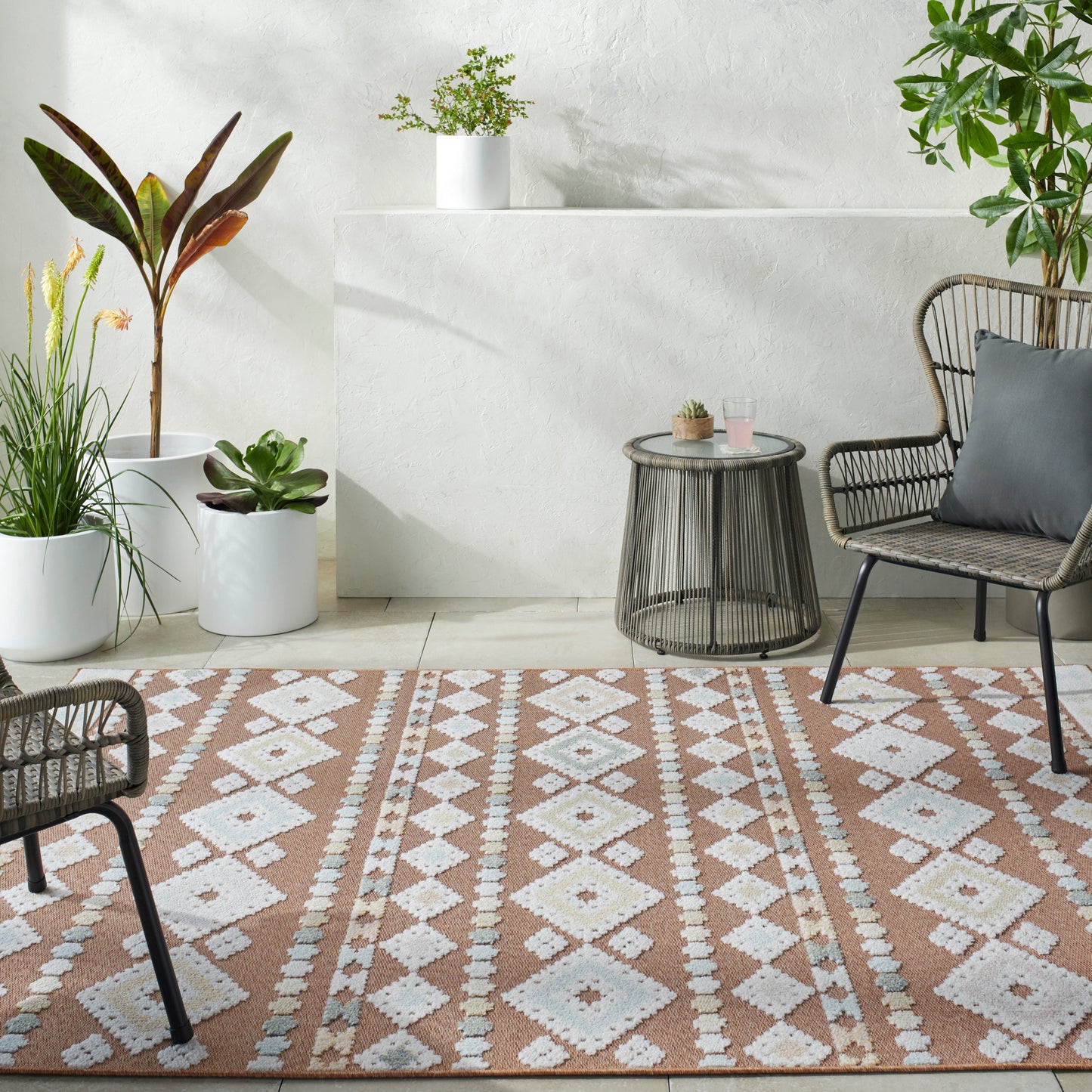Lakeside Machine Woven Rug Livabliss Lakeside