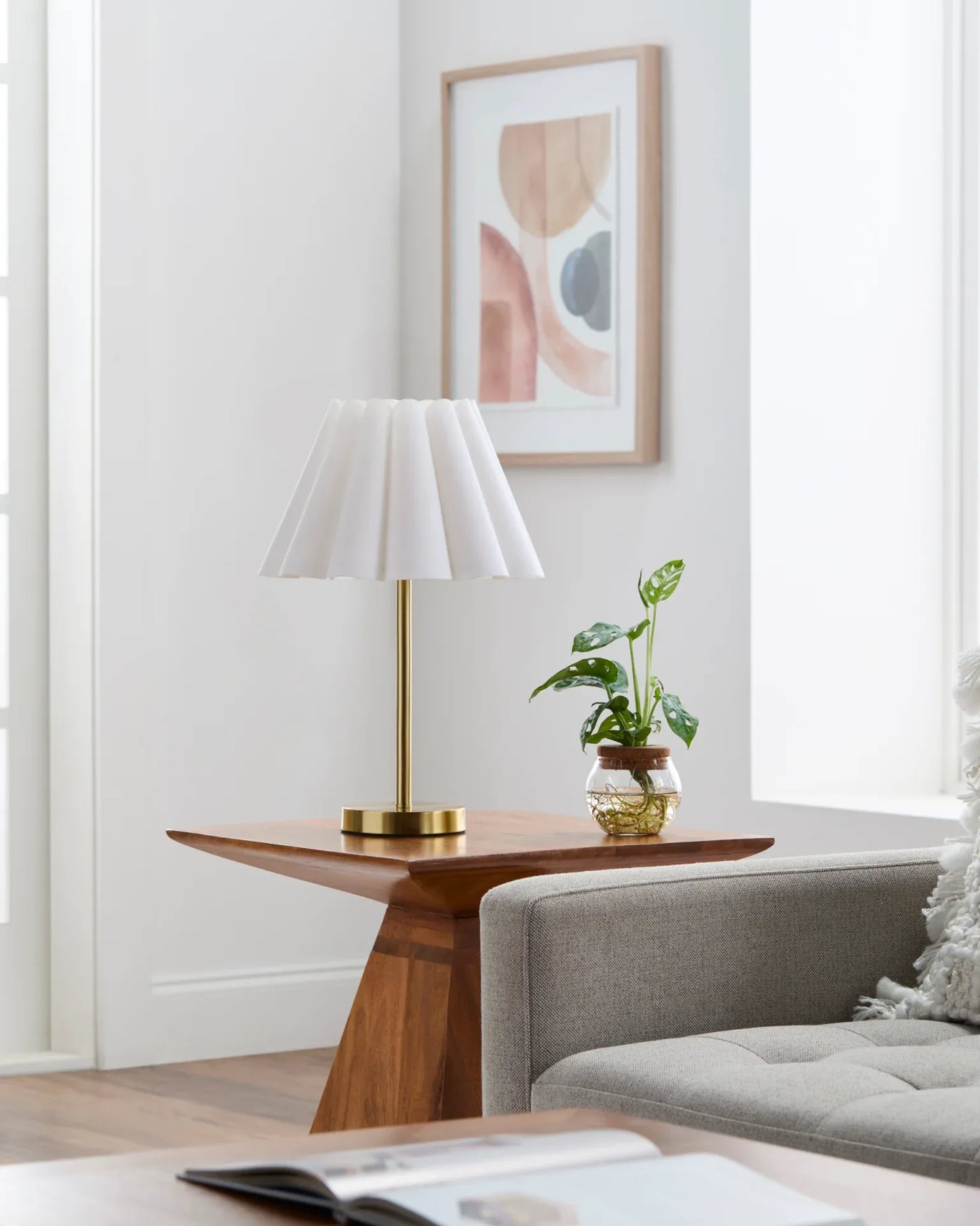 Leynar Accent Table Lamp Livabliss Leynar