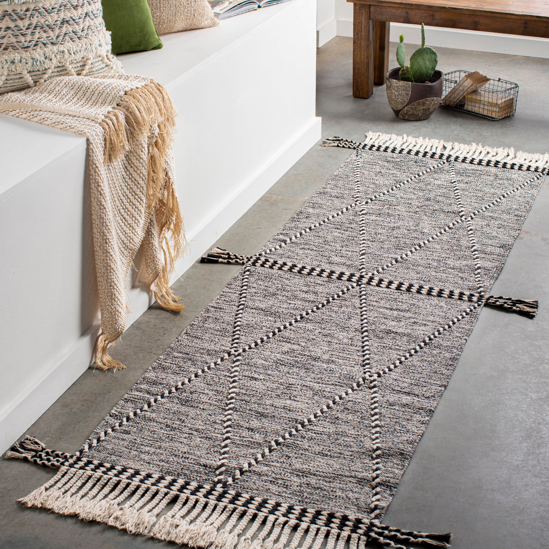 Zanafi Handmade Rug Livabliss Zanafi