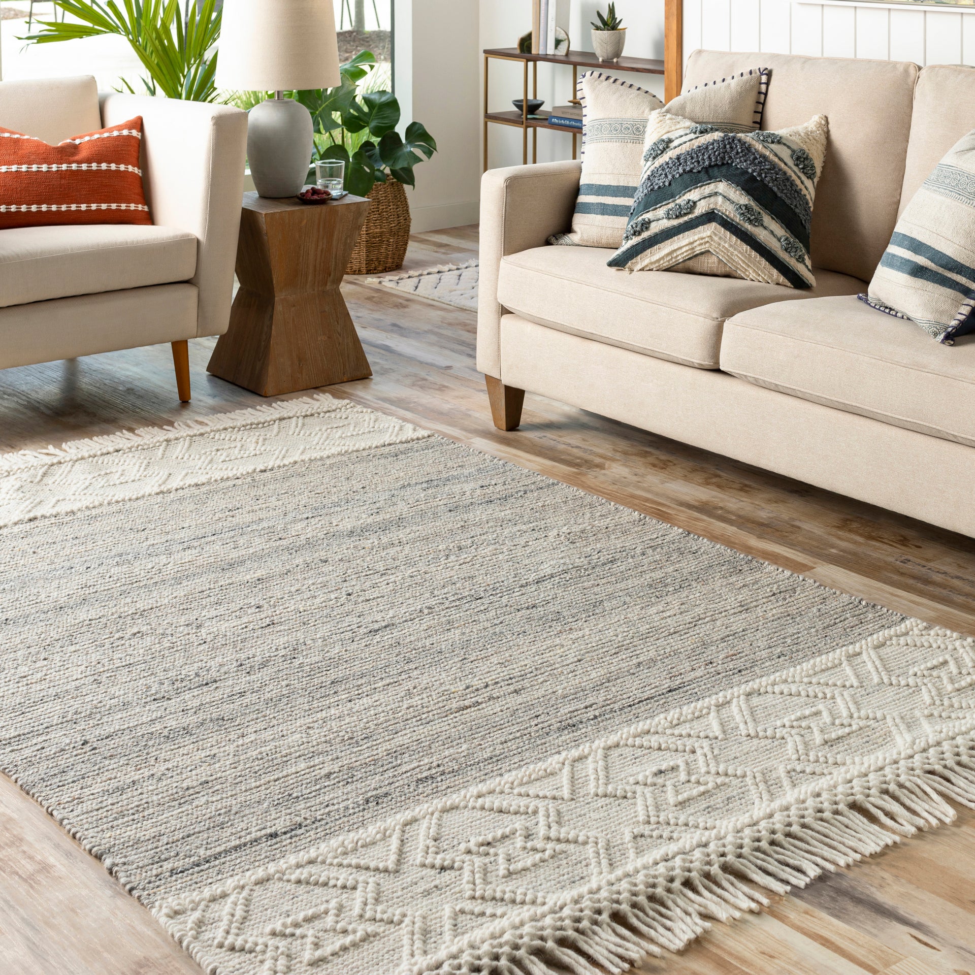 Lucia Handmade Rug Livabliss Lucia