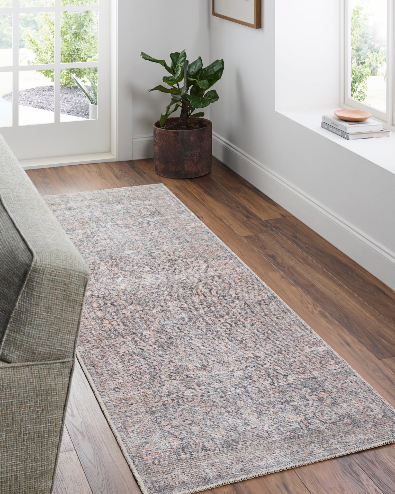 Lorelai Machine Woven Rug Vivir X Livabliss Lorelai
