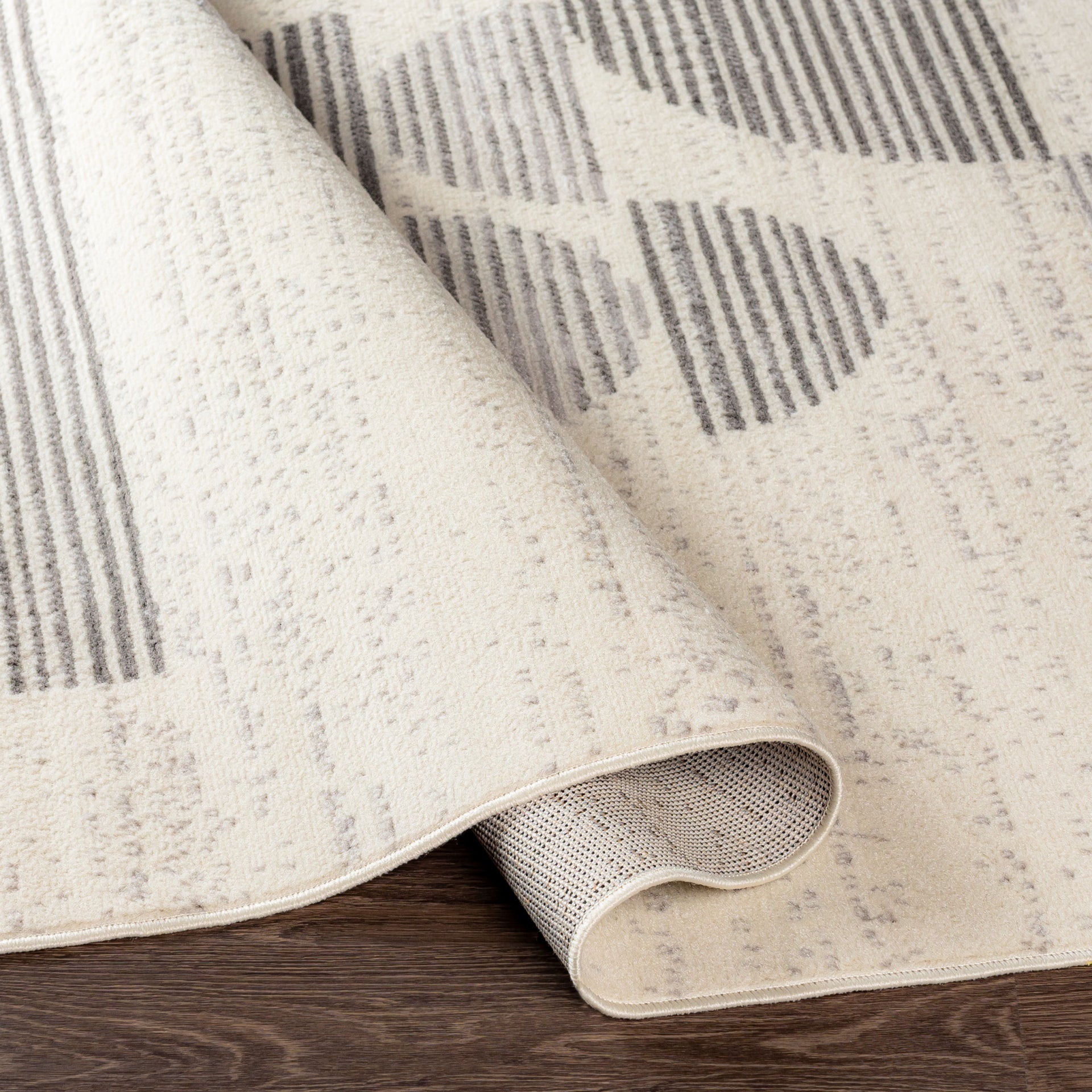 Pisa Machine Woven Rug Livabliss Pisa