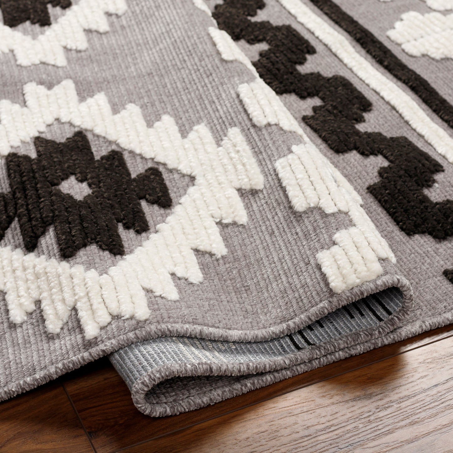Lyna Machine Woven Rug Livabliss Lyna