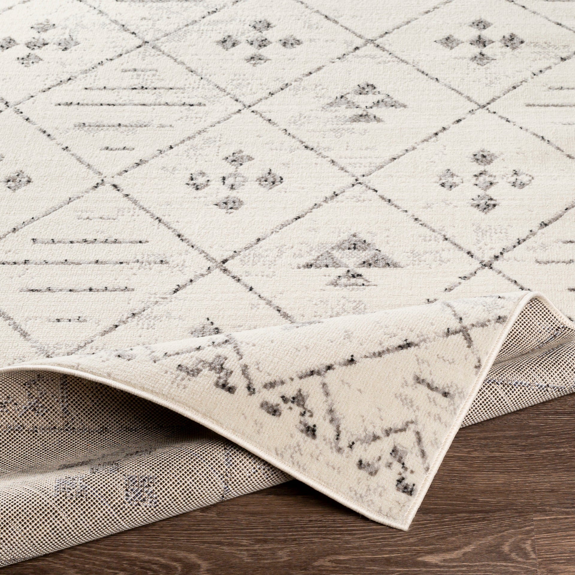 Pisa Machine Woven Rug Livabliss Pisa