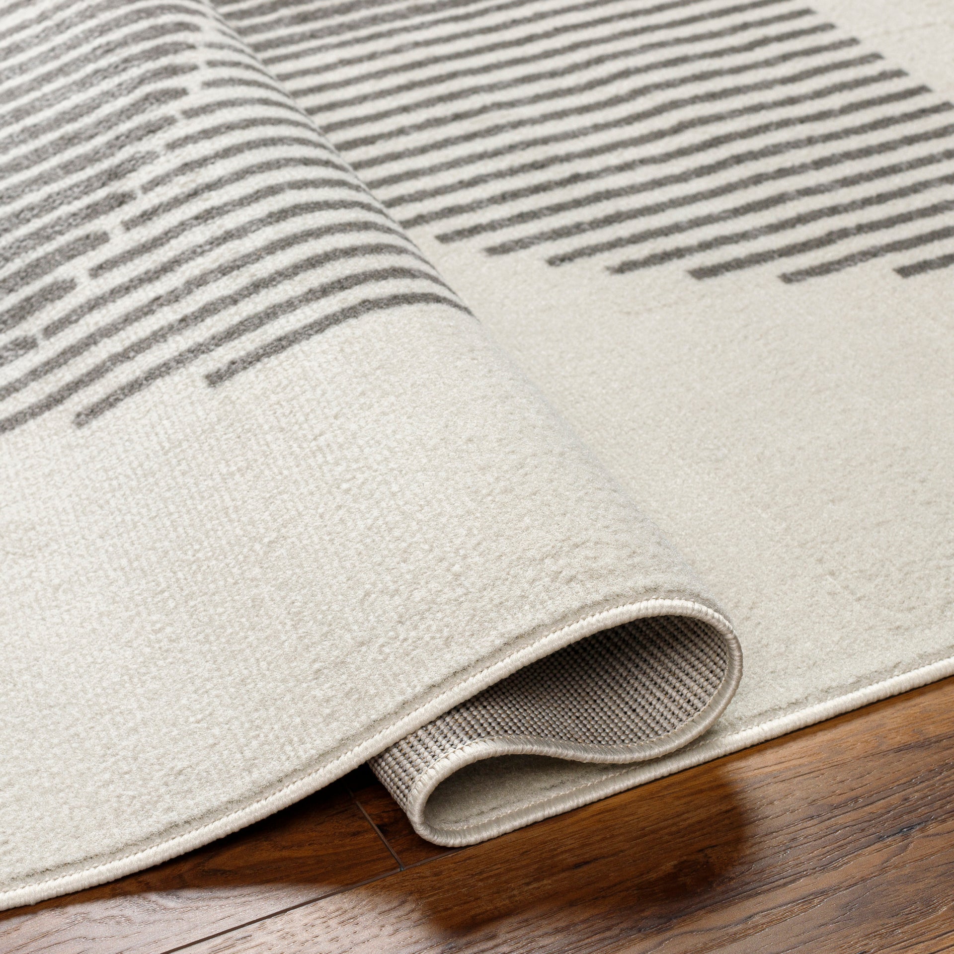 Pisa Machine Woven Rug Livabliss Pisa