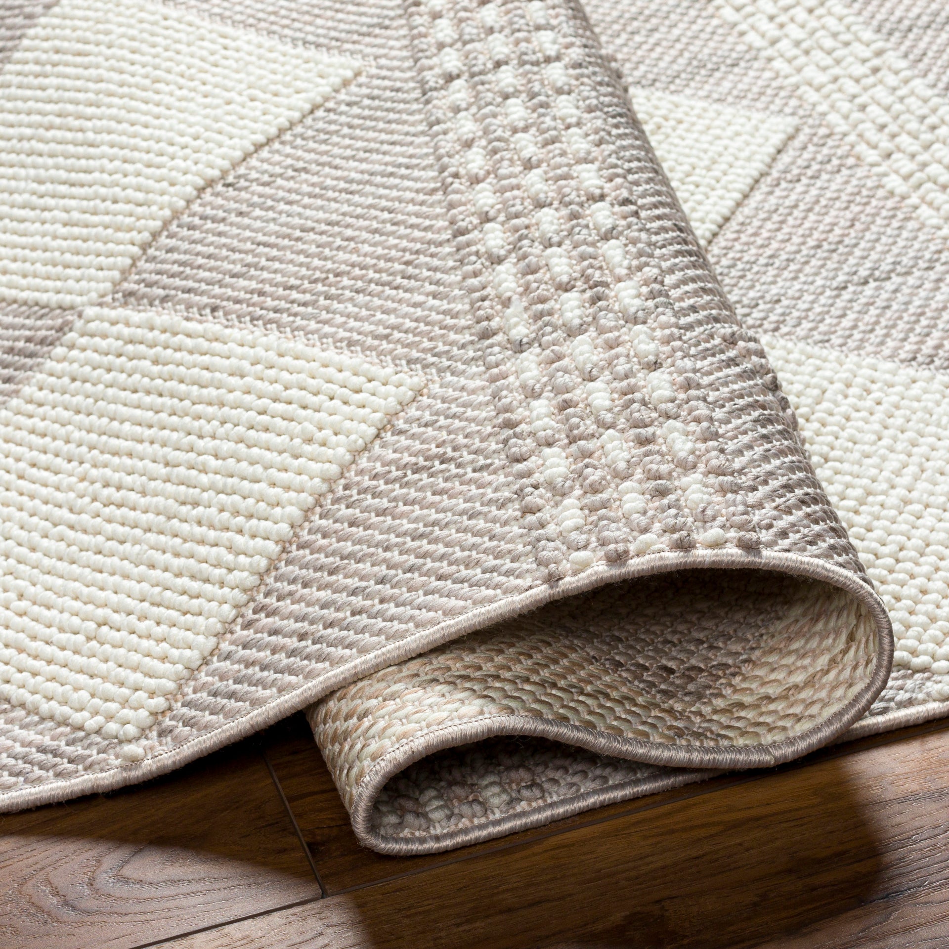 New Delhi Machine Woven Rug Livabliss New Delhi