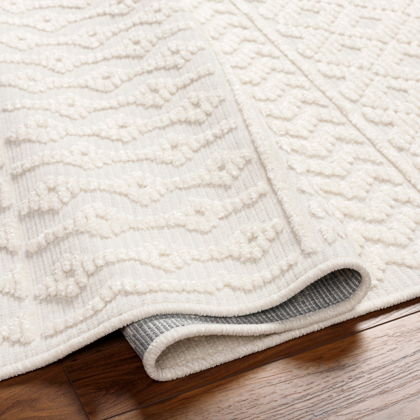 Lyna Machine Woven Rug Livabliss Lyna