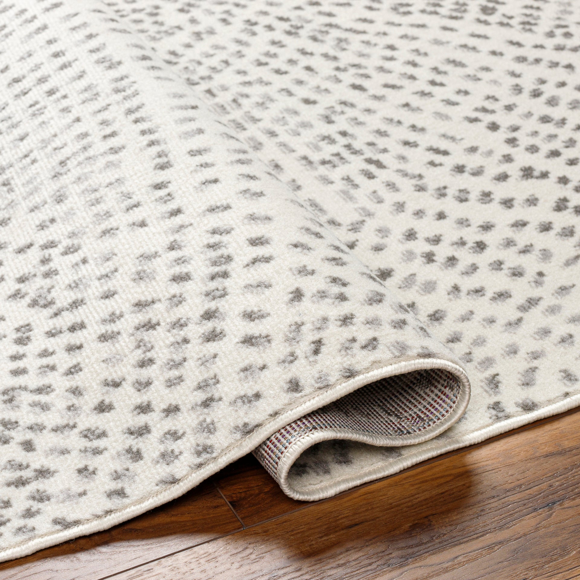 Pisa Machine Woven Rug Livabliss Pisa
