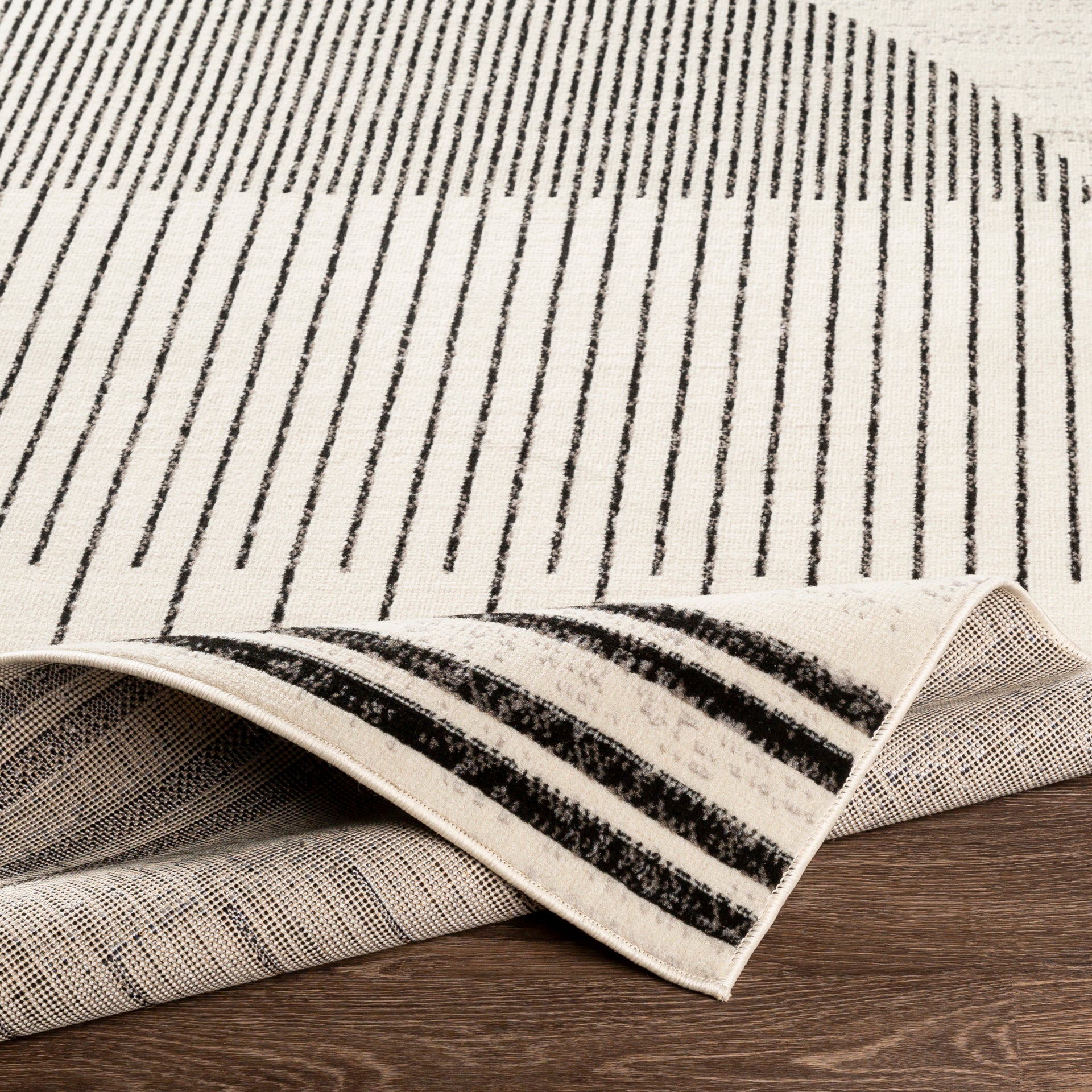 Pisa Machine Woven Rug Livabliss Pisa