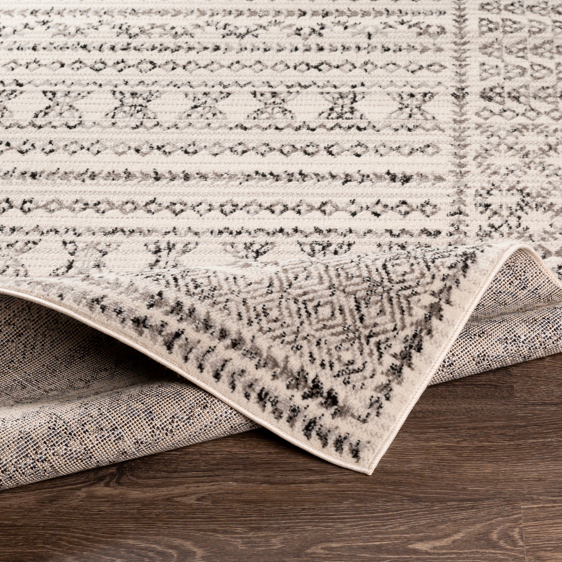 Pisa Machine Woven Rug Livabliss Pisa