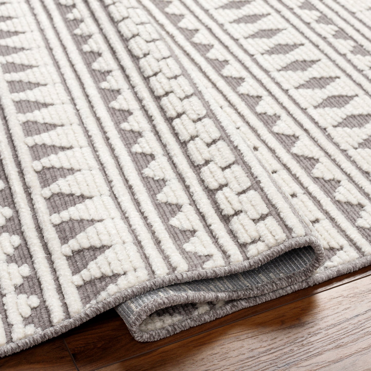 Lyna Machine Woven Rug Livabliss Lyna