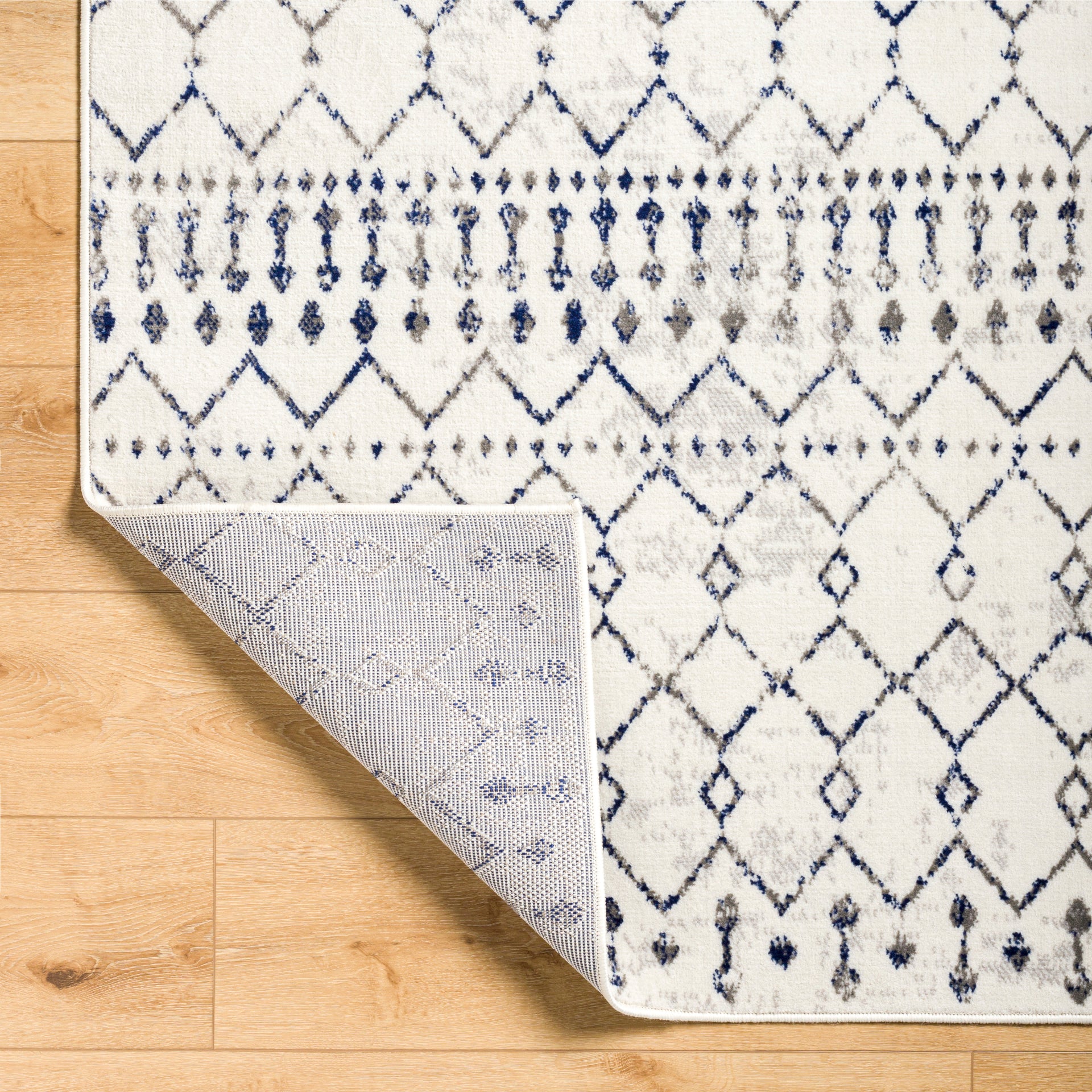 Pisa Machine Woven Rug Livabliss Pisa
