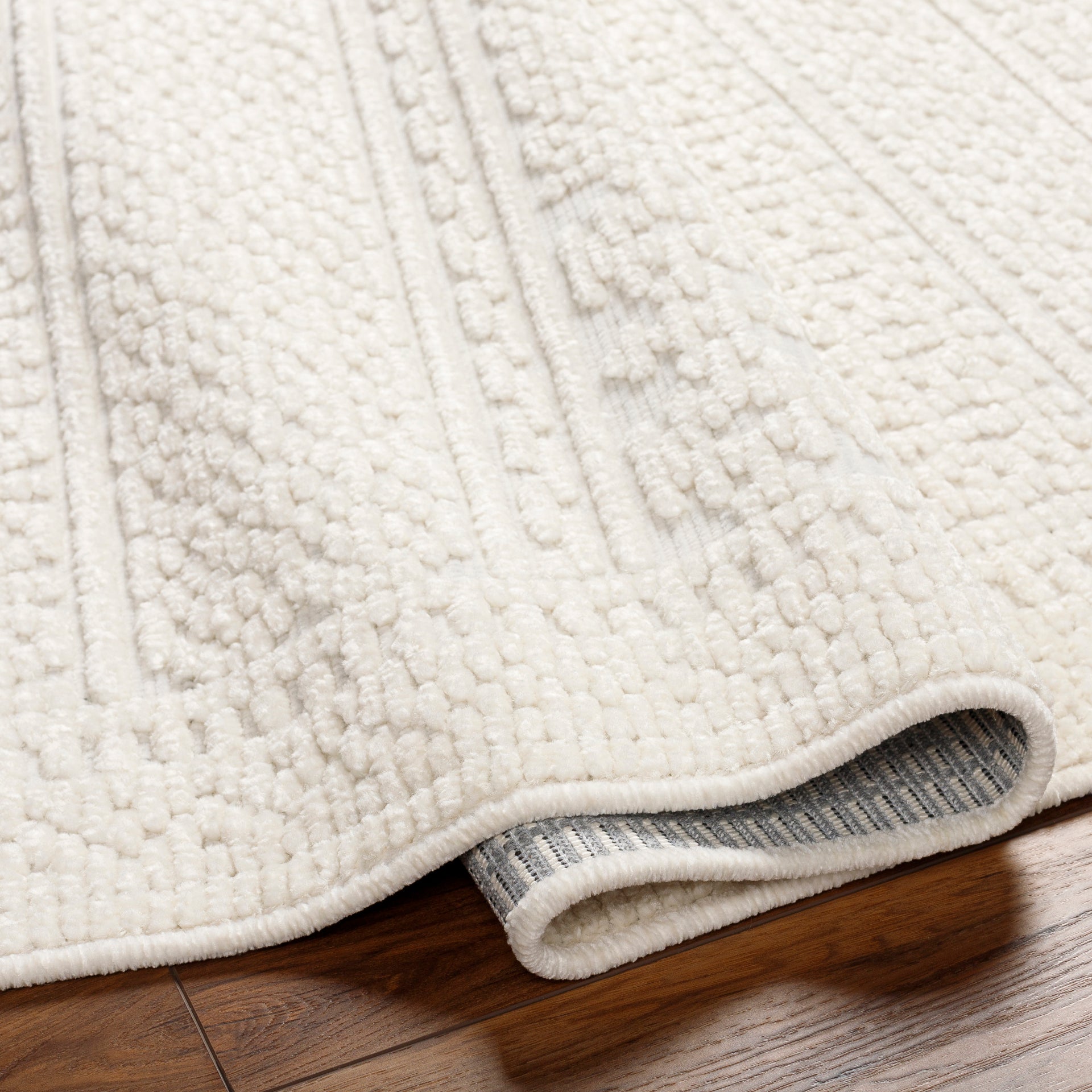Lyna Machine Woven Rug Livabliss Lyna