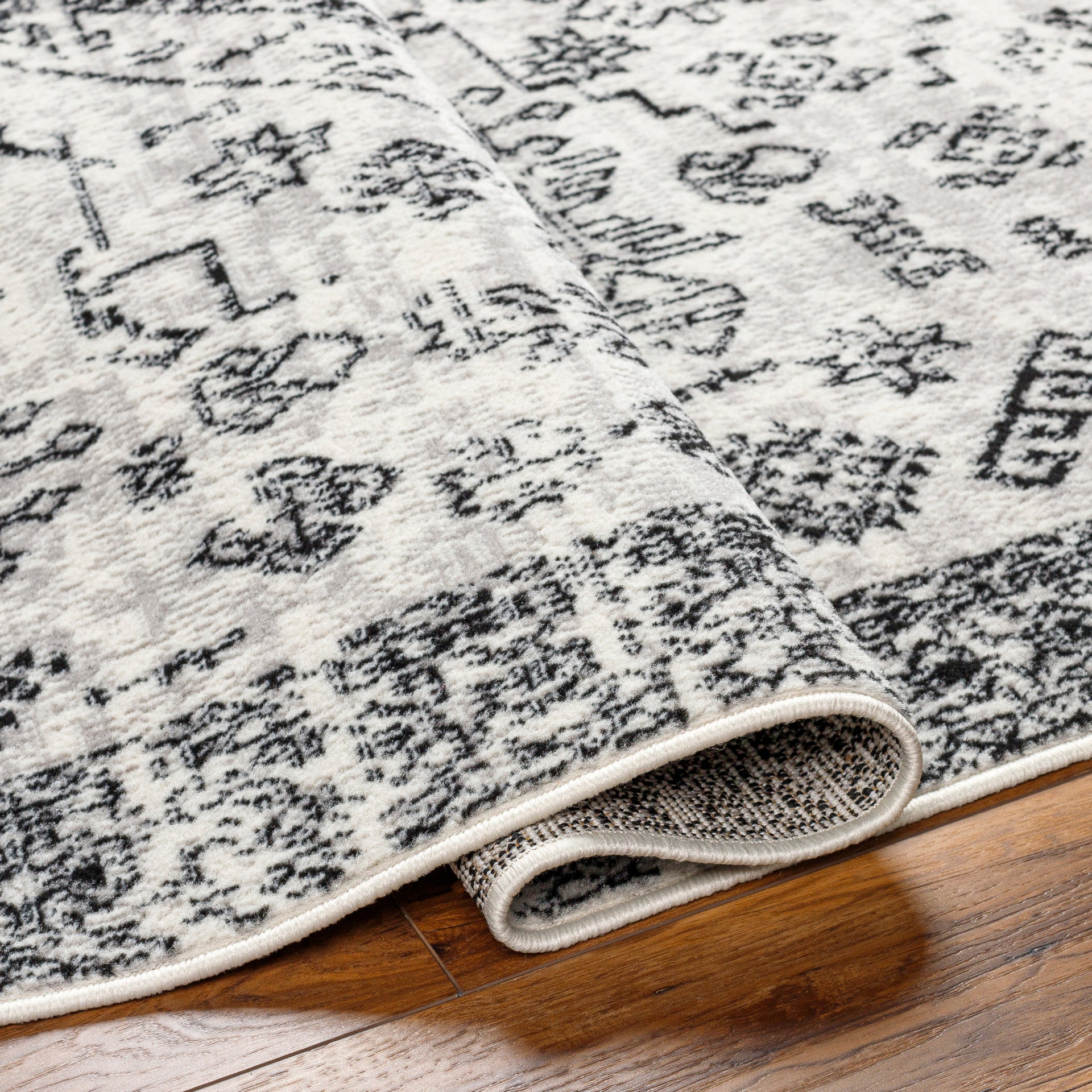 Pisa Machine Woven Rug Livabliss Pisa