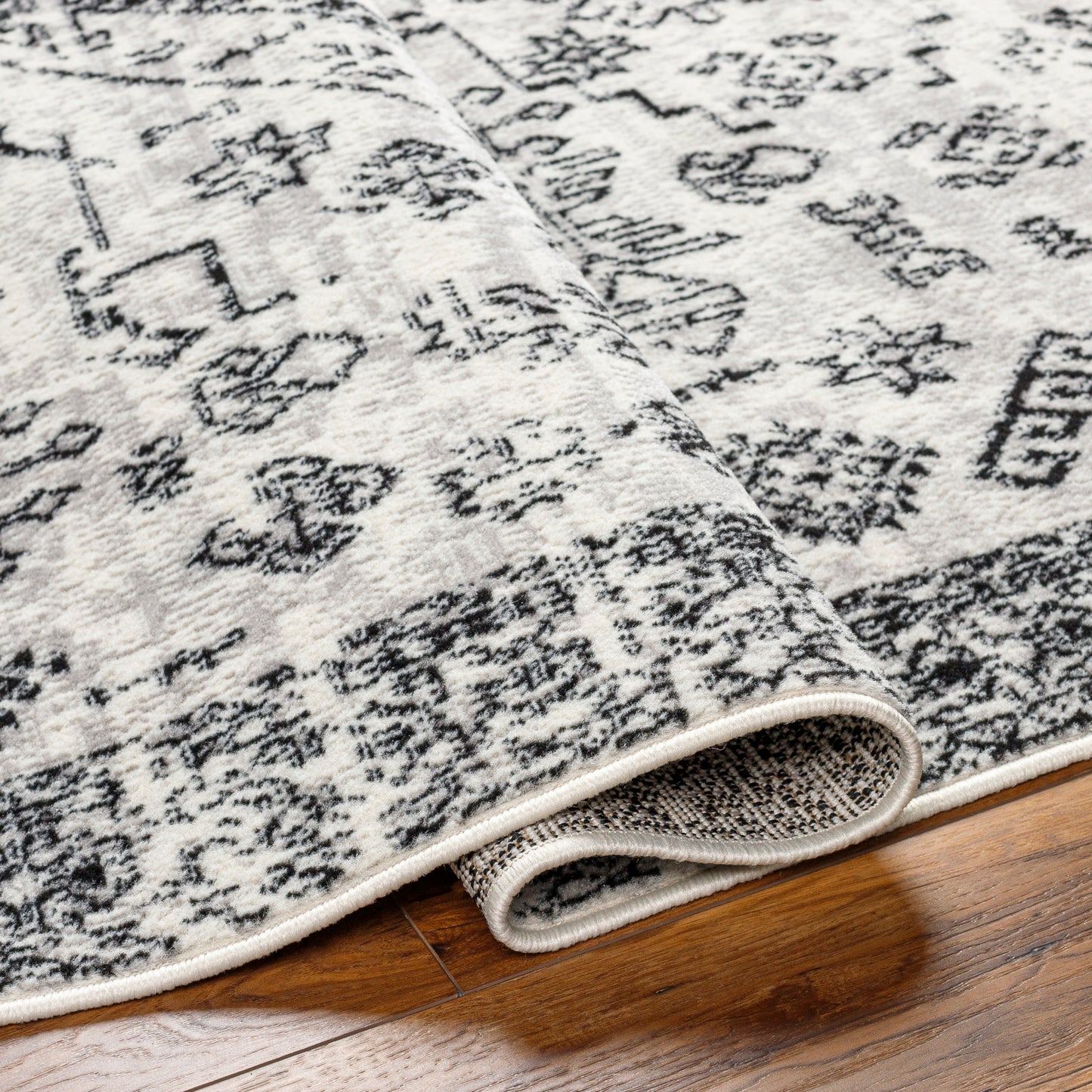Pisa Machine Woven Rug Livabliss Pisa