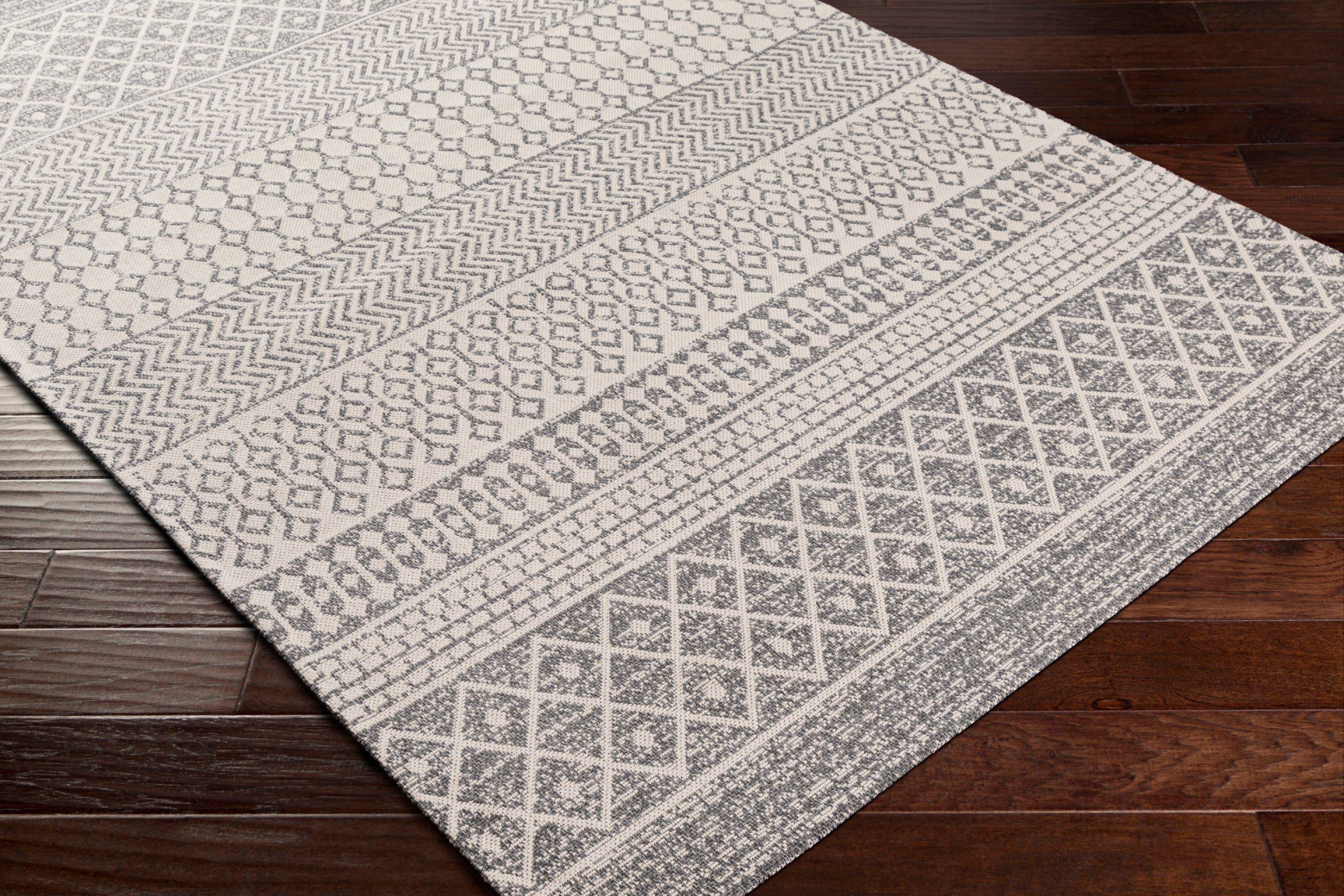 La Casa Machine Woven Rug Livabliss La Casa