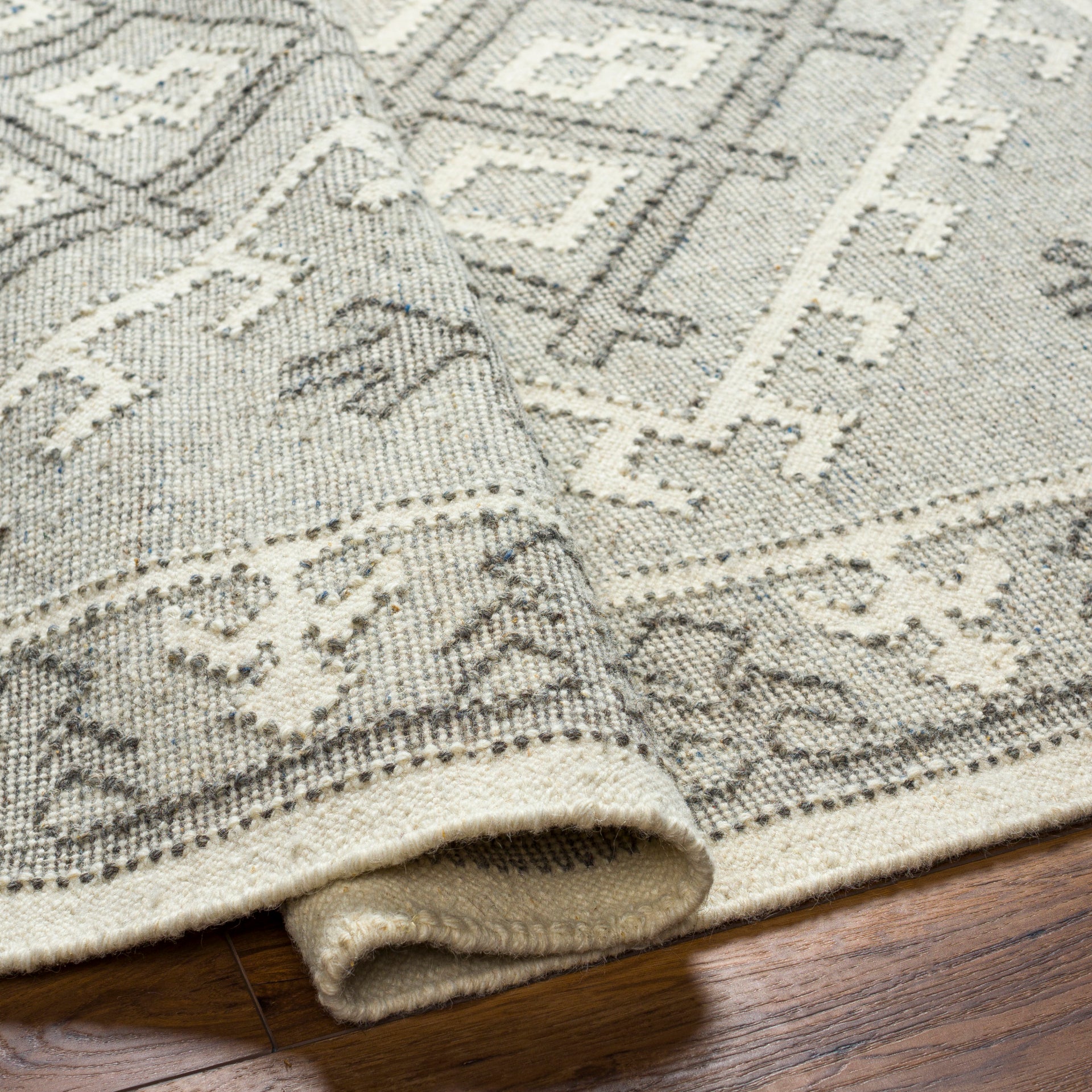 Valerie Handmade Rug Livabliss Valerie