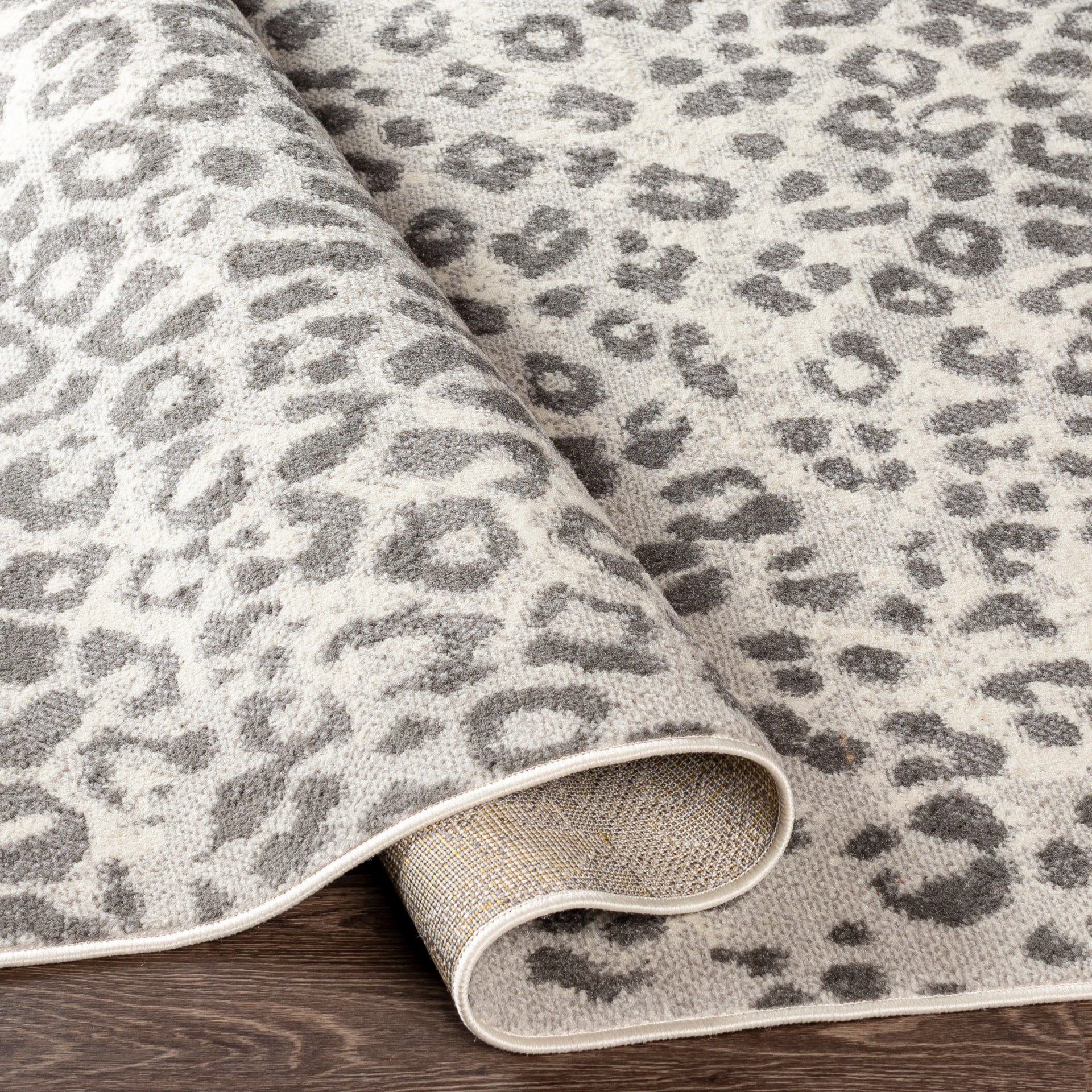 Pisa Machine Woven Rug Livabliss Pisa