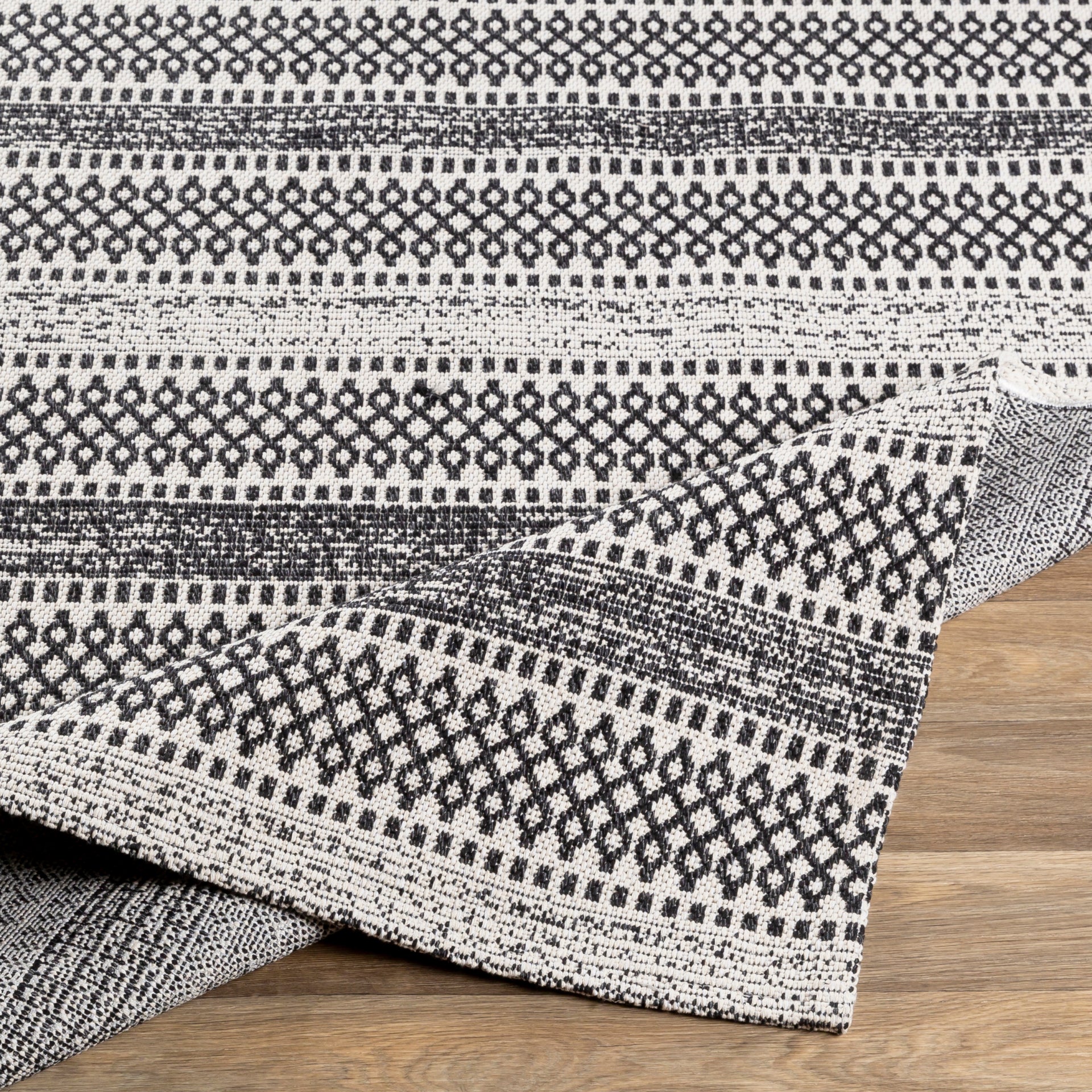 La Casa Machine Woven Rug Livabliss La Casa