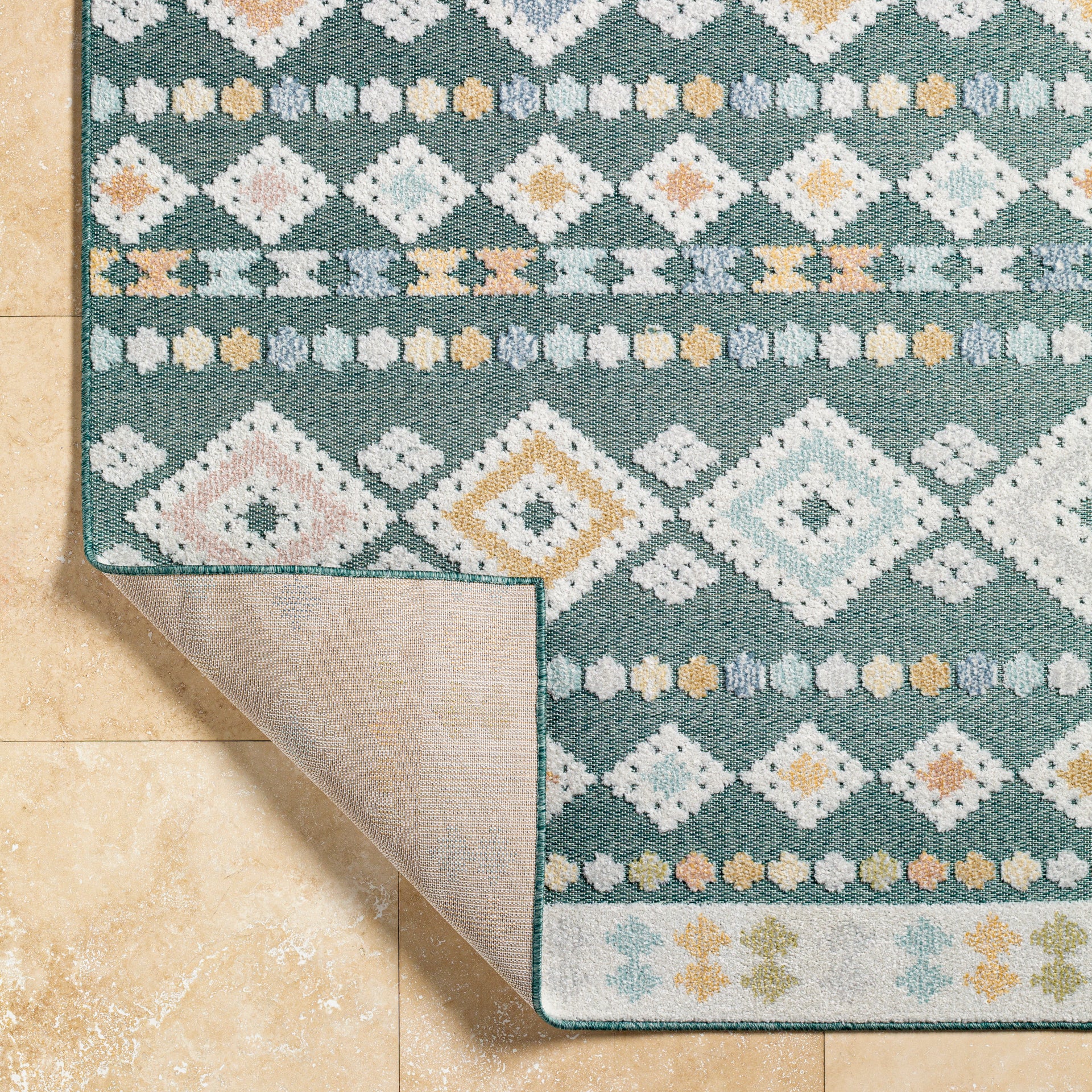 Lakeside Machine Woven Rug Livabliss Lakeside