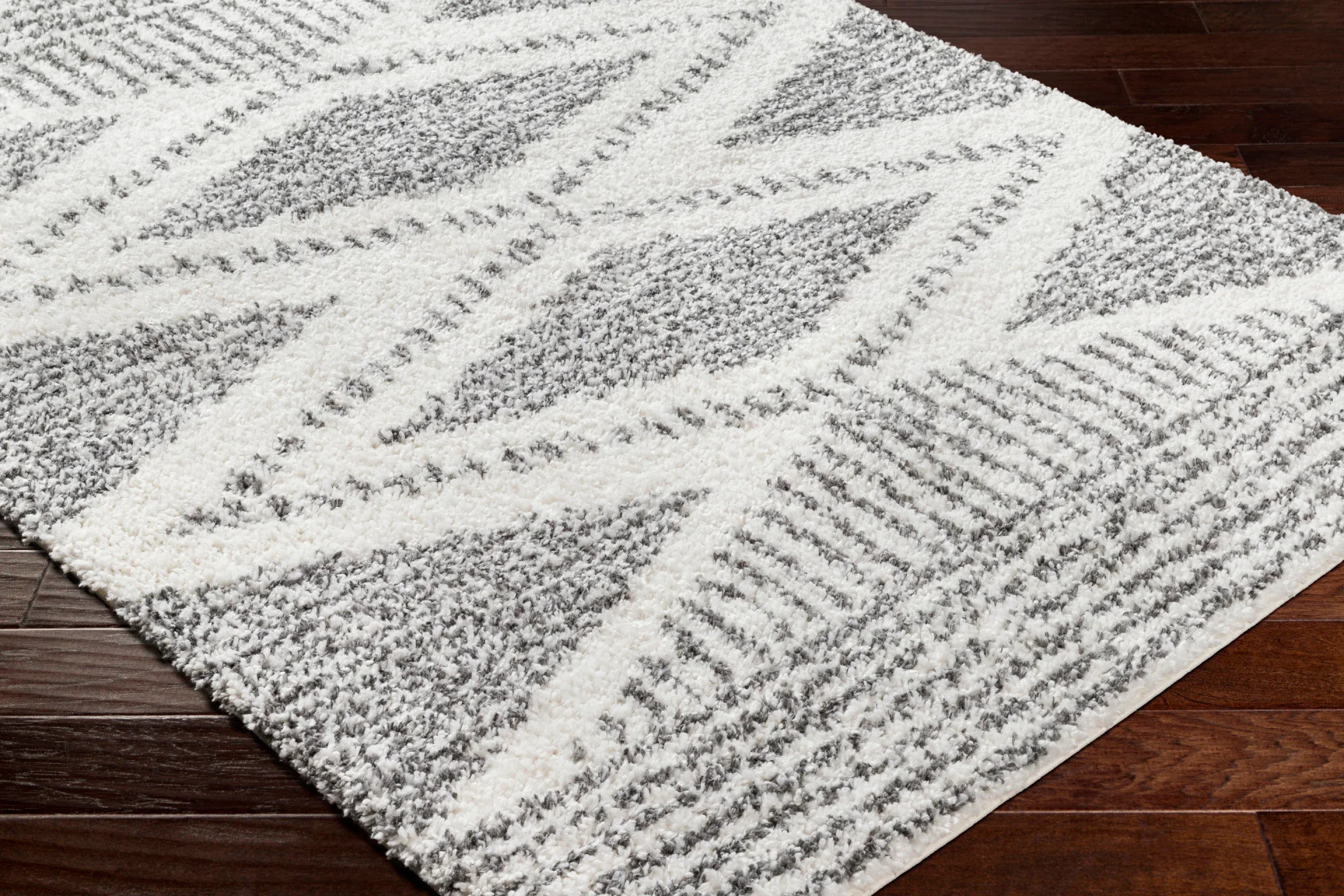 Deluxe Shag Machine Woven Rug Livabliss Deluxe Shag