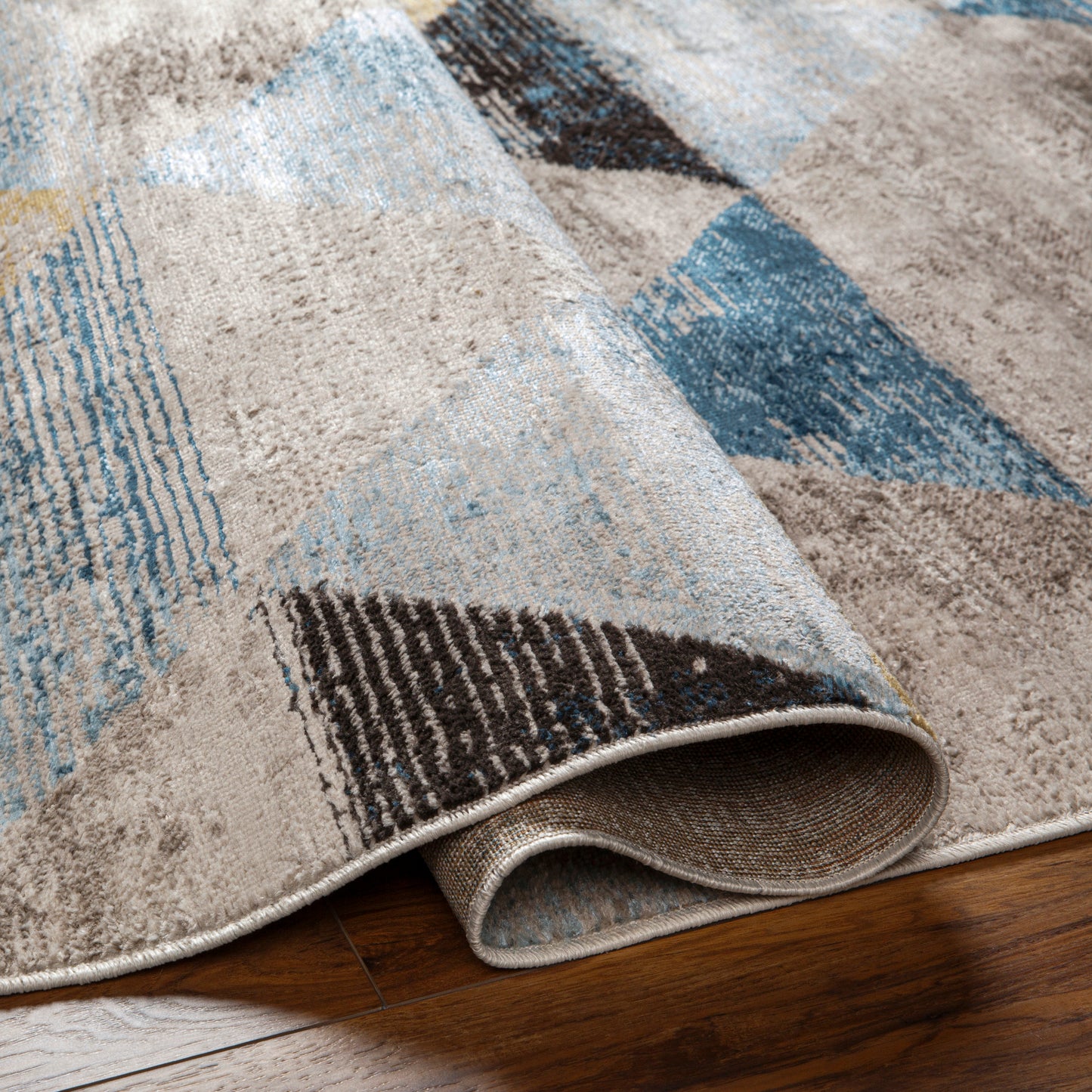 Pertek Machine Woven Rug Livabliss Pertek