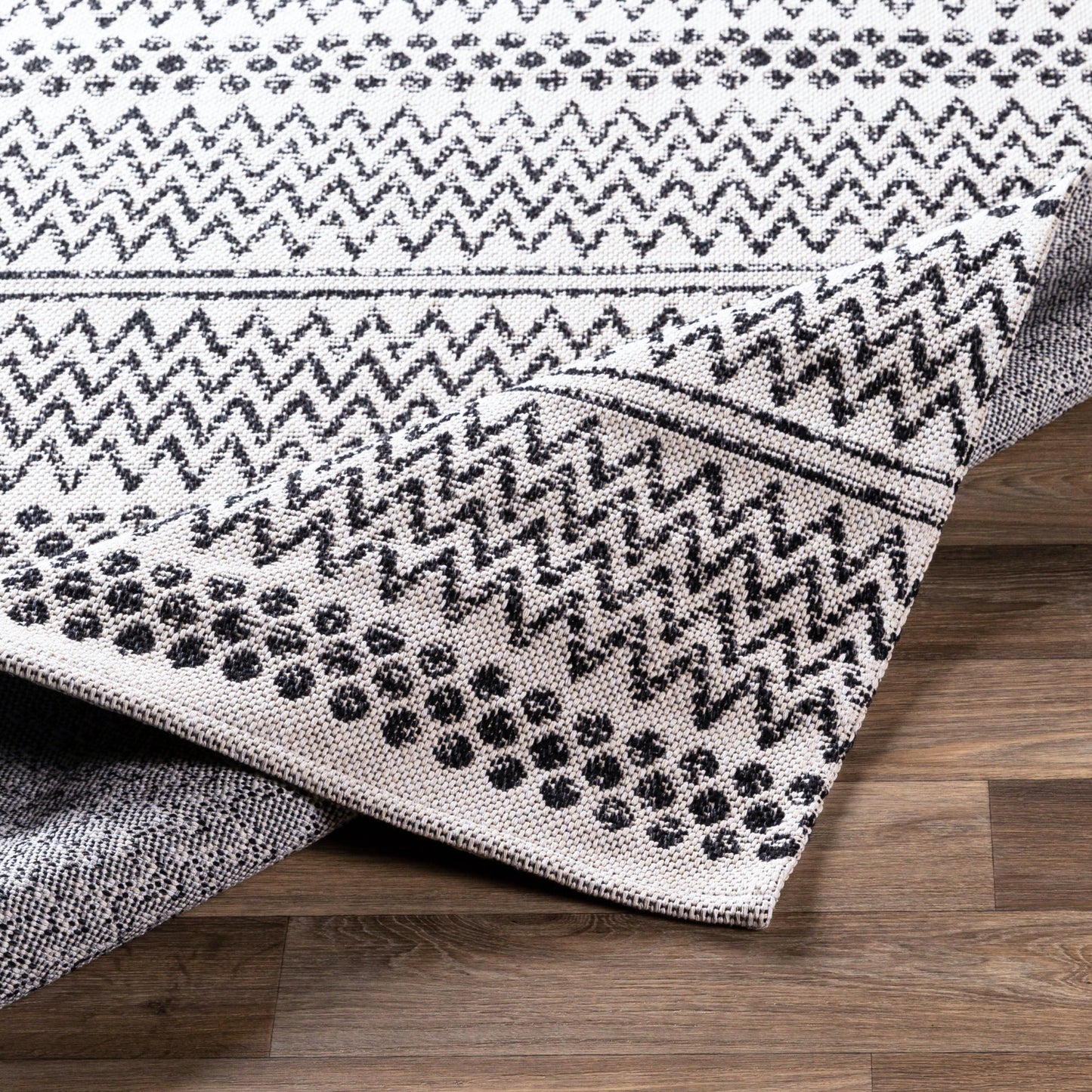 La Casa Machine Woven Rug Livabliss La Casa