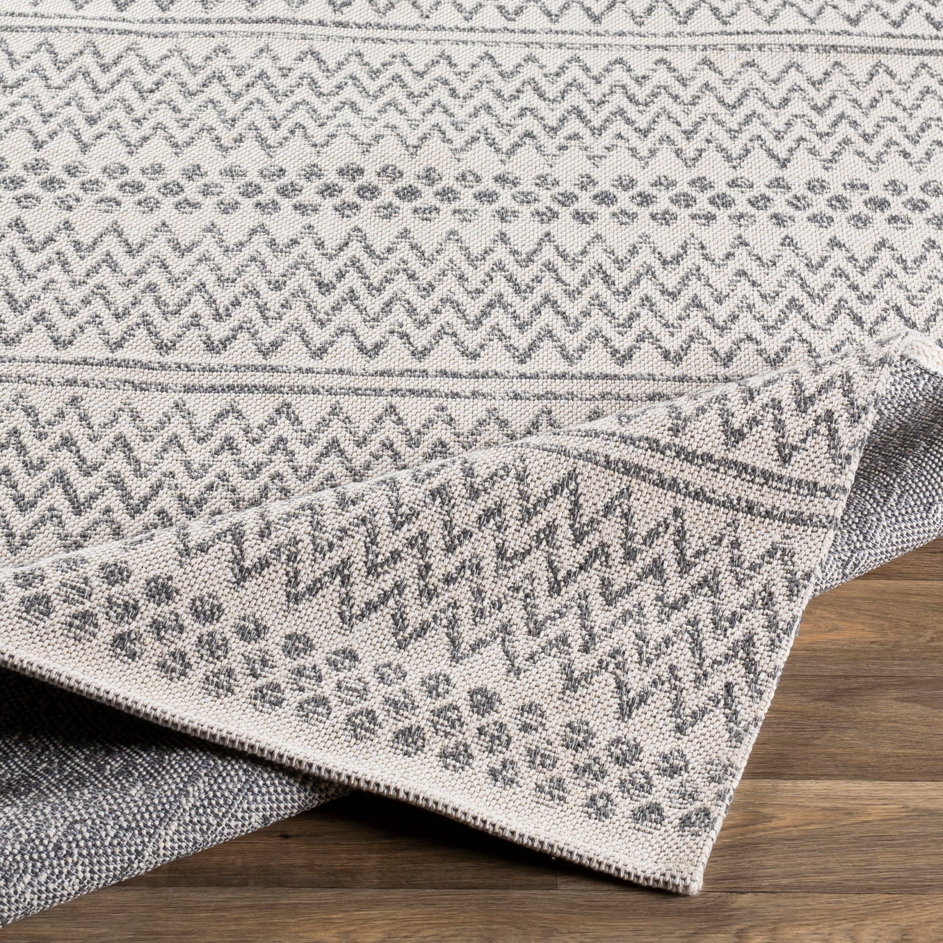 La Casa Machine Woven Rug Livabliss La Casa