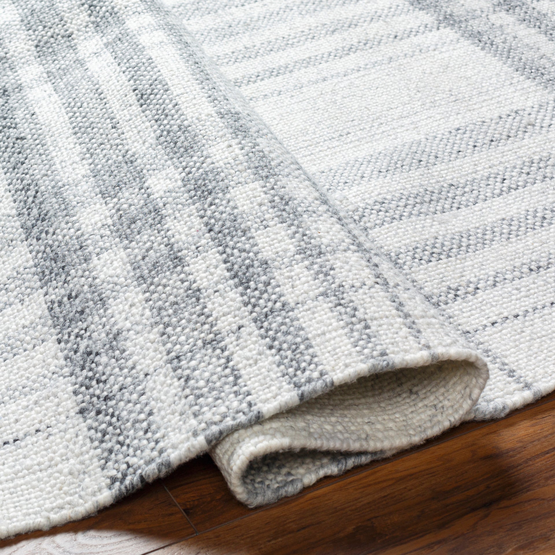 Primrose Handmade Rug Livabliss Primrose