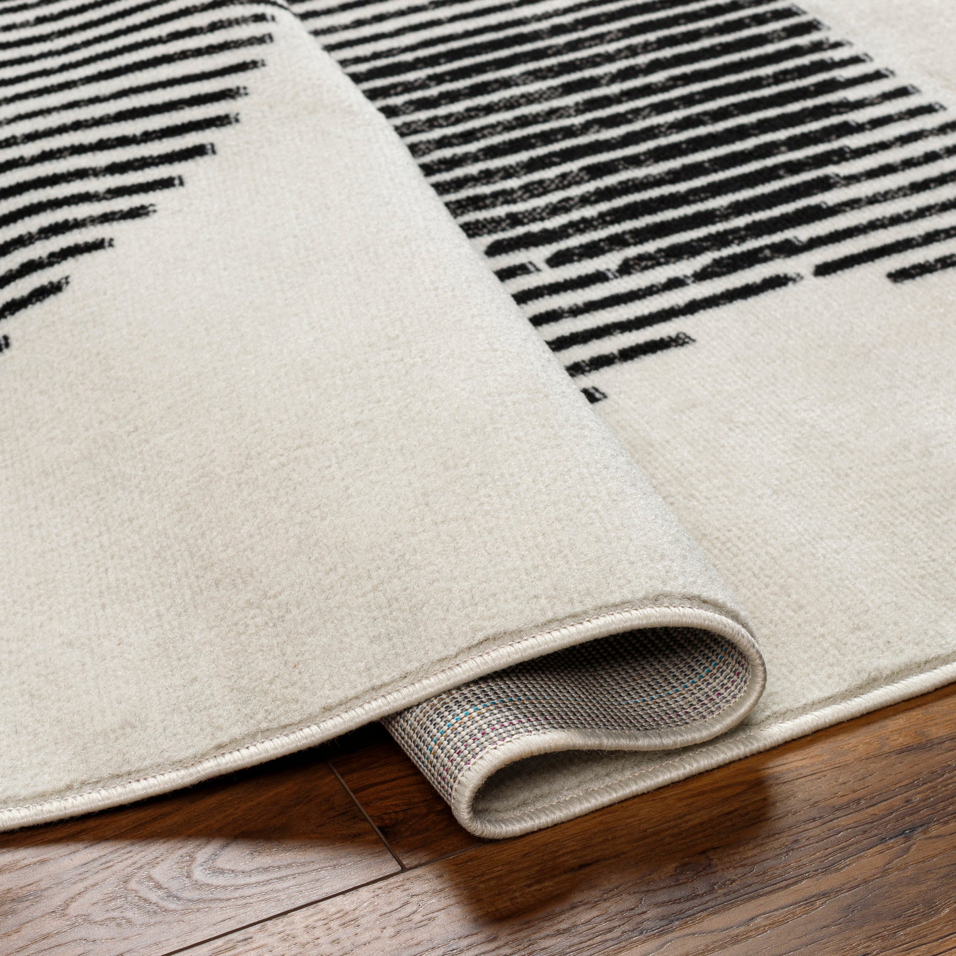 Pisa Machine Woven Rug Livabliss Pisa