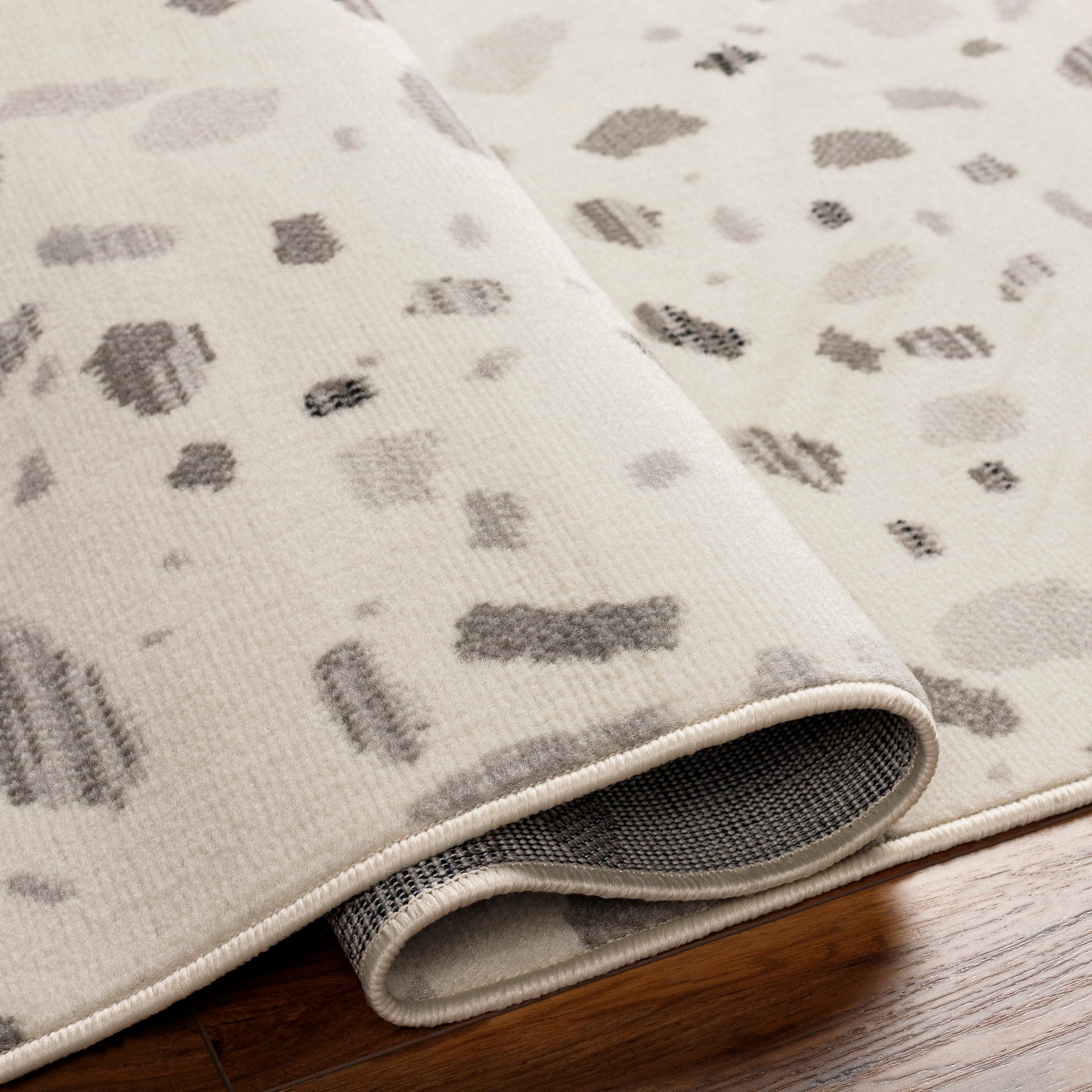Pisa Machine Woven Rug Livabliss Pisa