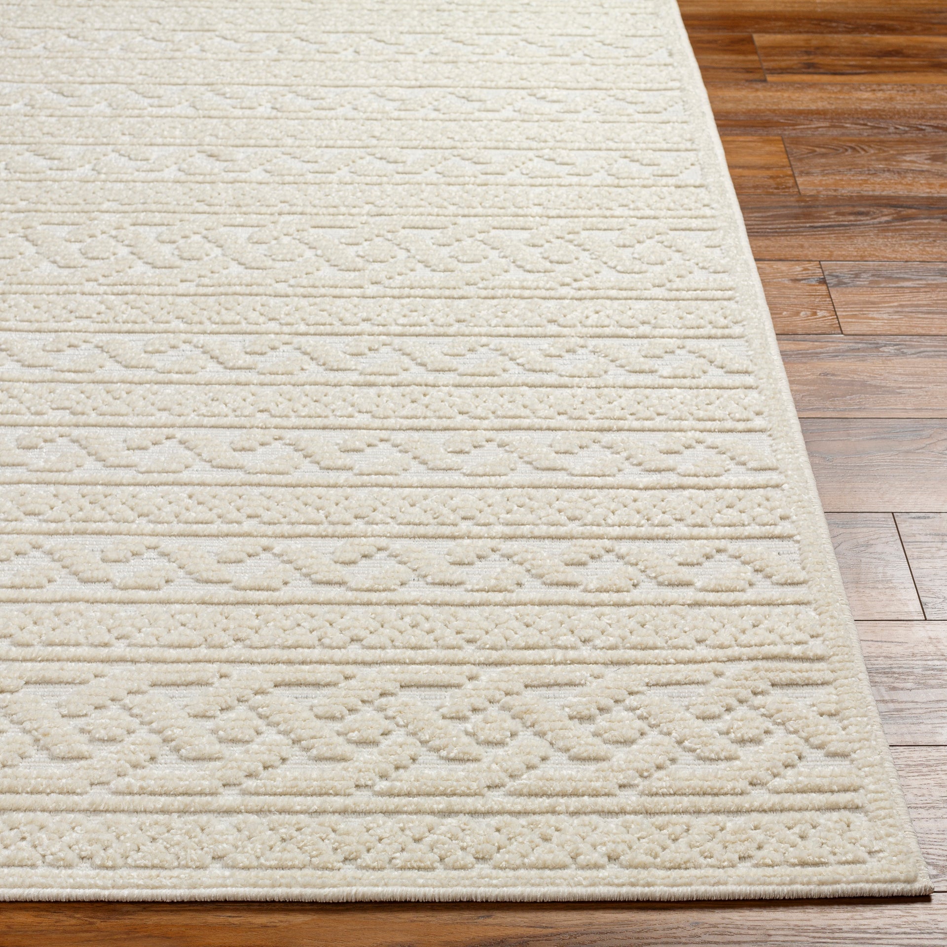 Lyna Machine Woven Rug Livabliss Lyna