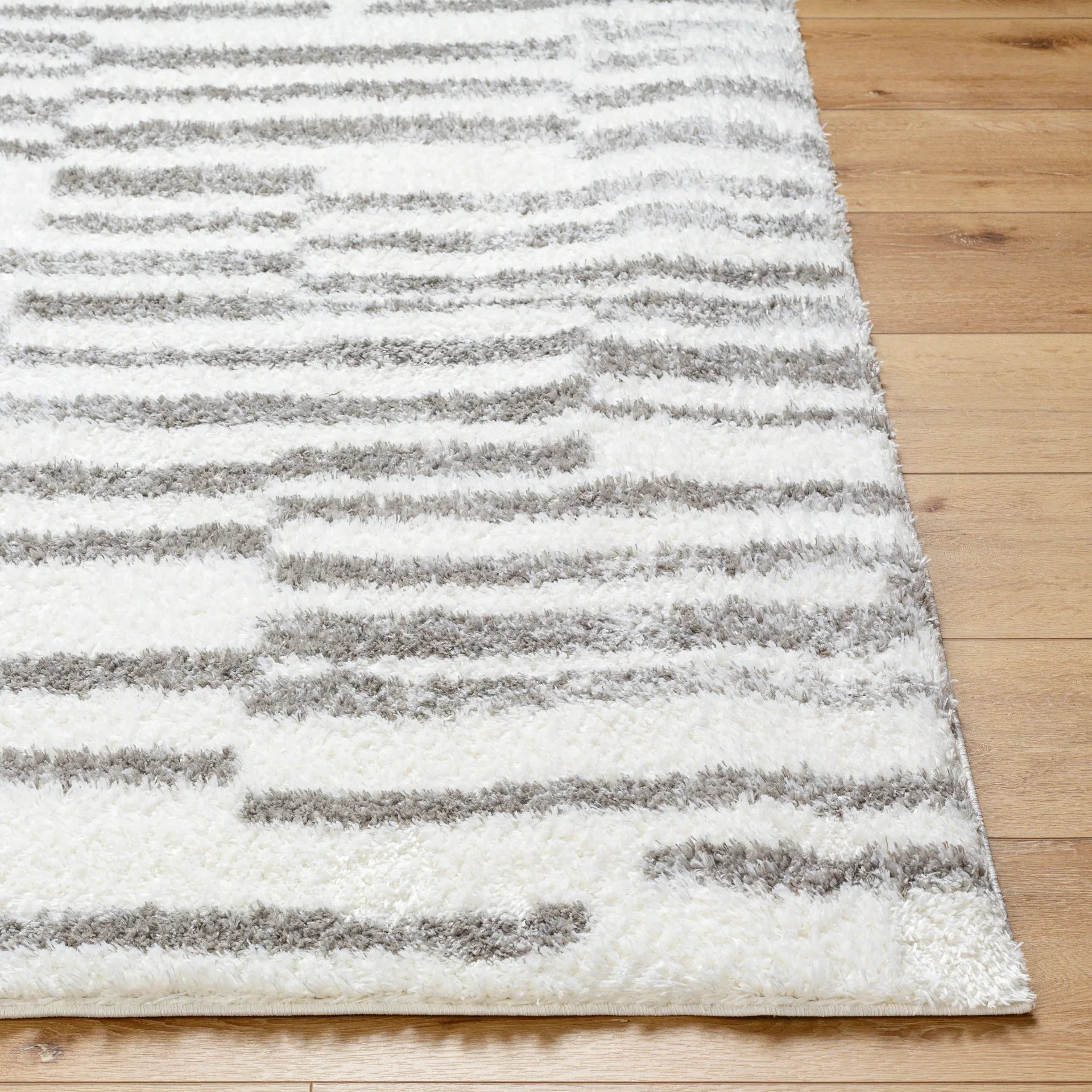 Cloudy Shag Machine Woven Rug Livabliss Cloudy Shag