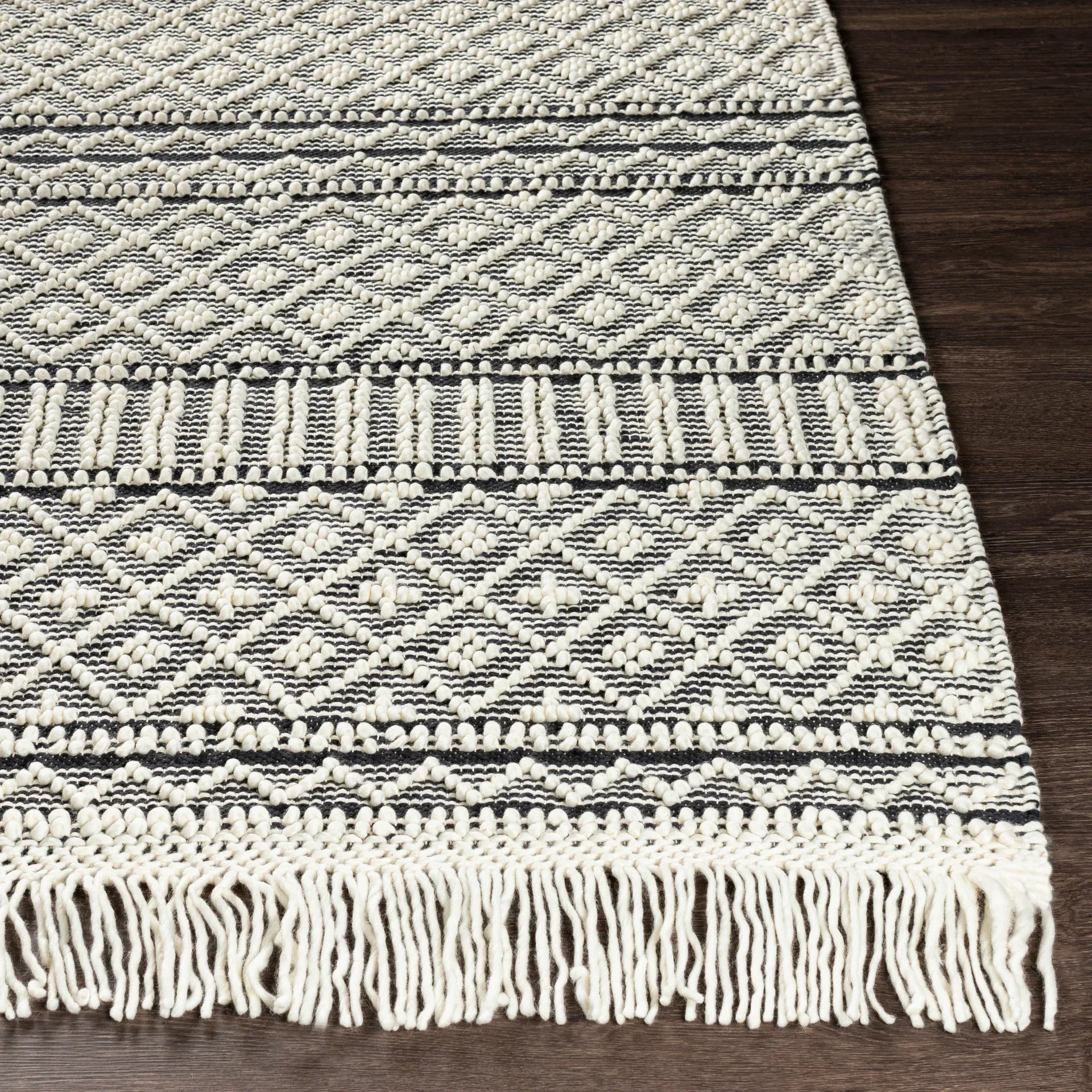 Farmhouse Tassels Handmade Rug Livabliss Farmhouse Tassels