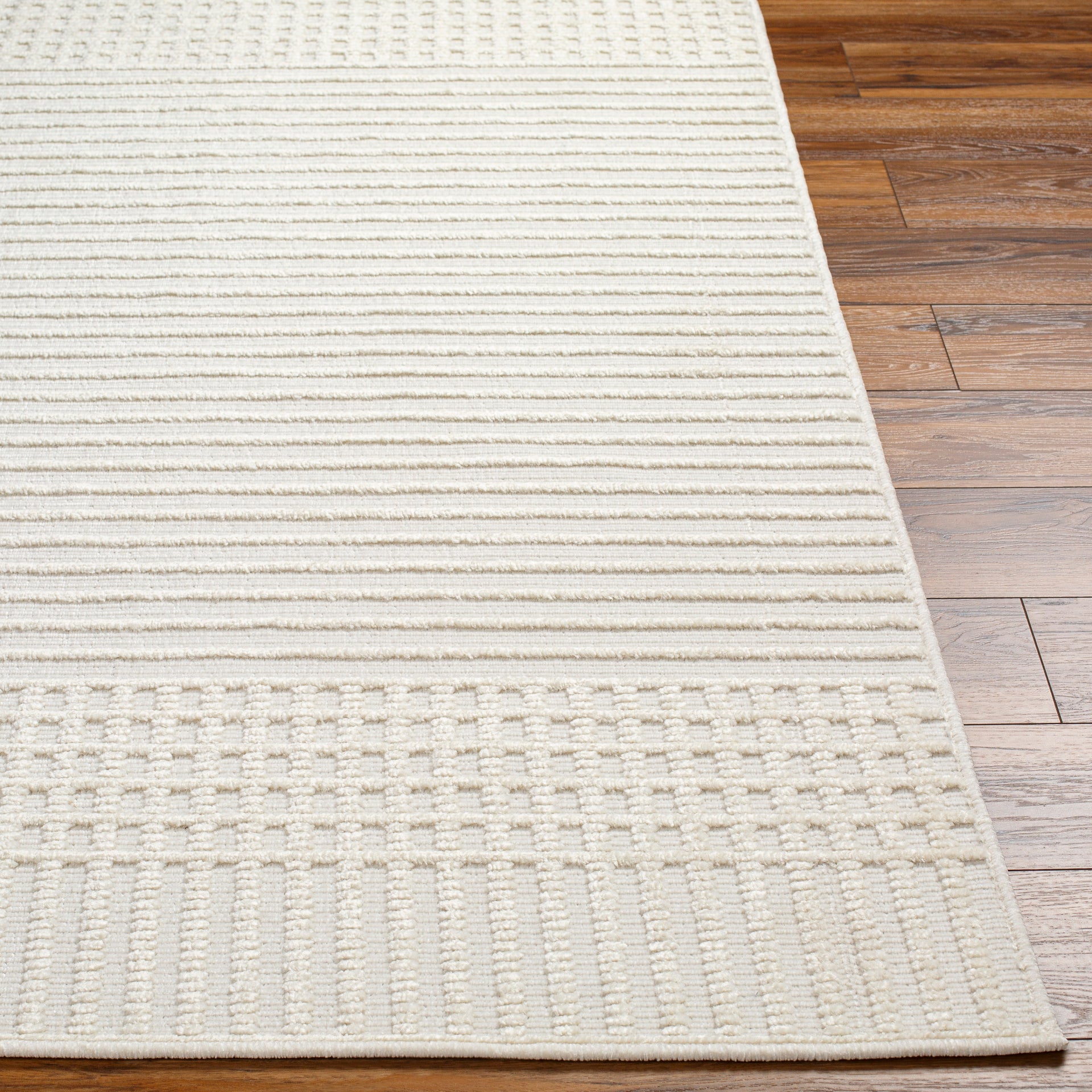 Lyna Machine Woven Rug Livabliss Lyna