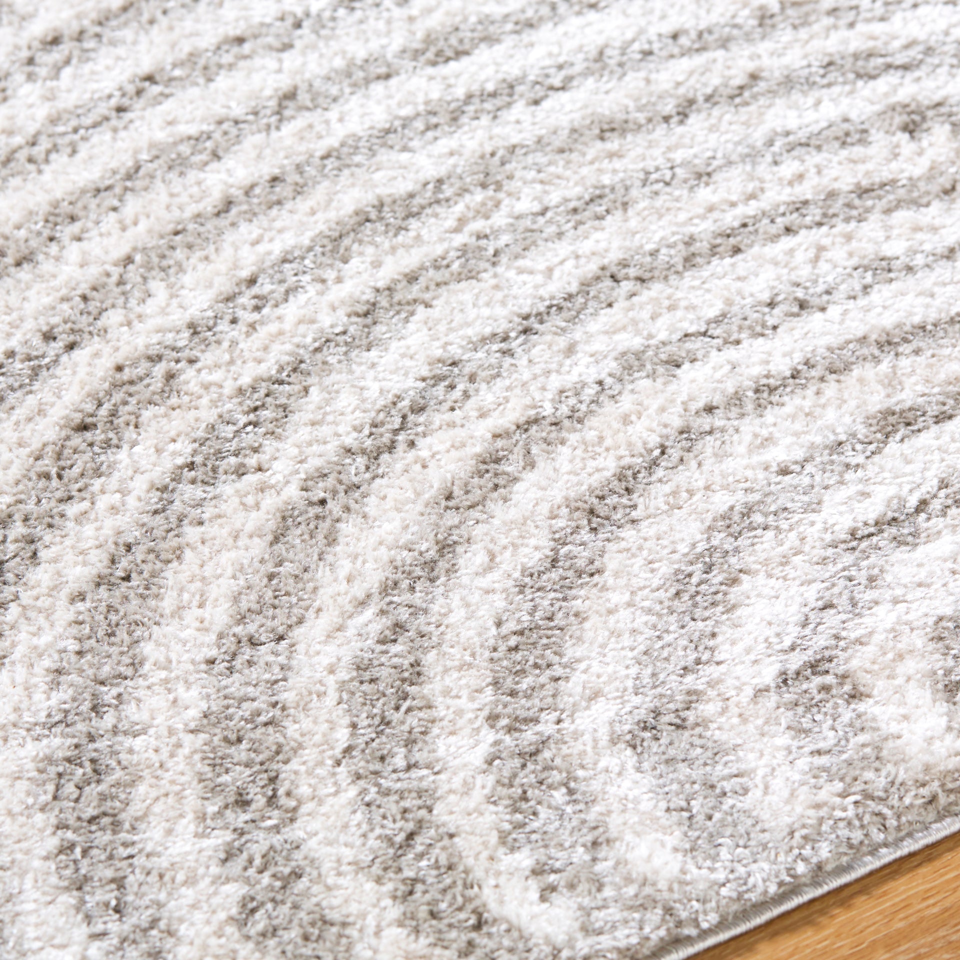 Fossay Shag Machine Woven Rug Livabliss Fossay Shag