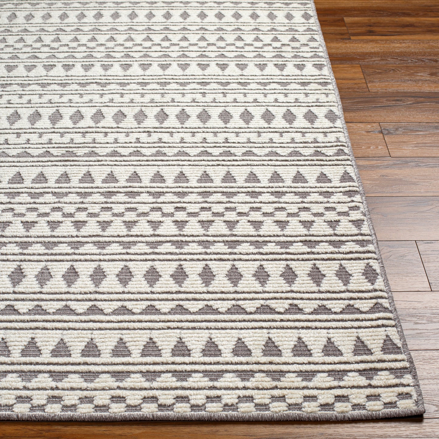 Lyna Machine Woven Rug Livabliss Lyna