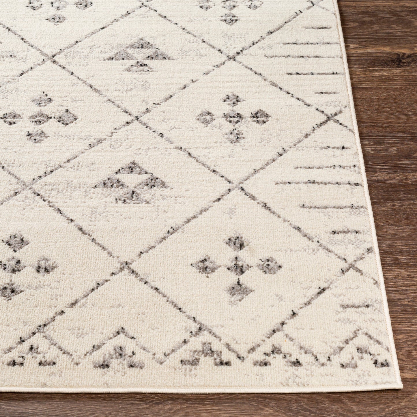 Pisa Machine Woven Rug Livabliss Pisa