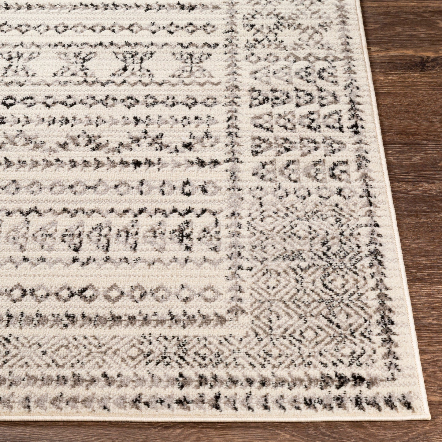 Pisa Machine Woven Rug Livabliss Pisa
