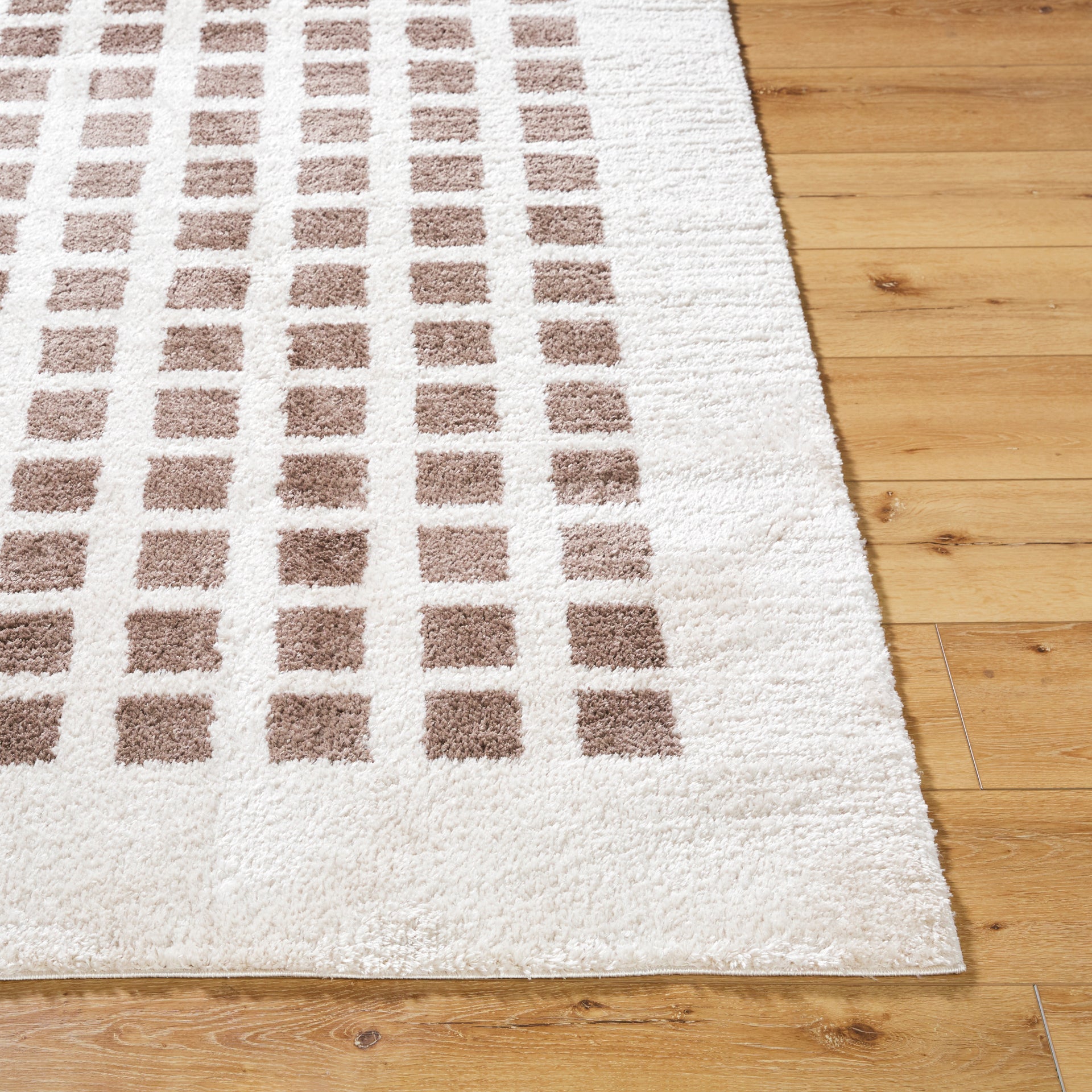 Fossay Shag Machine Woven Rug Livabliss Fossay Shag