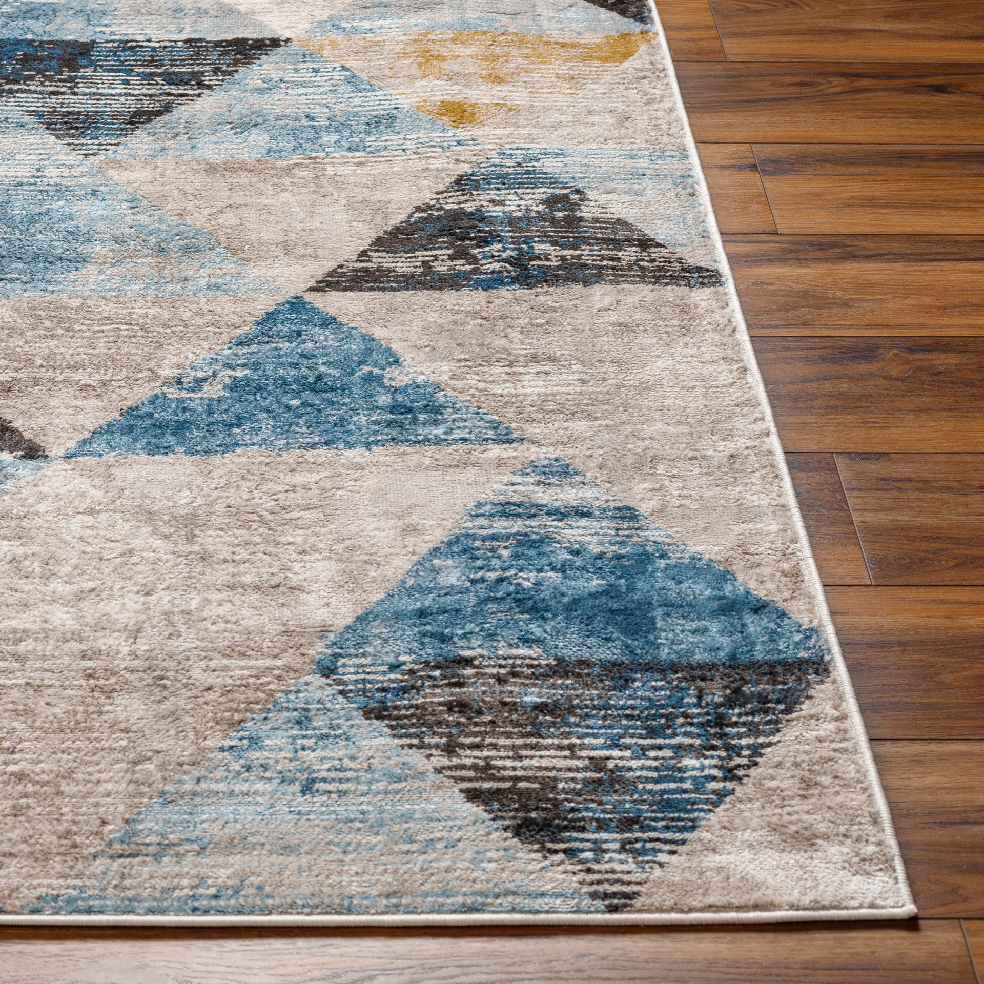 Pertek Machine Woven Rug Livabliss Pertek